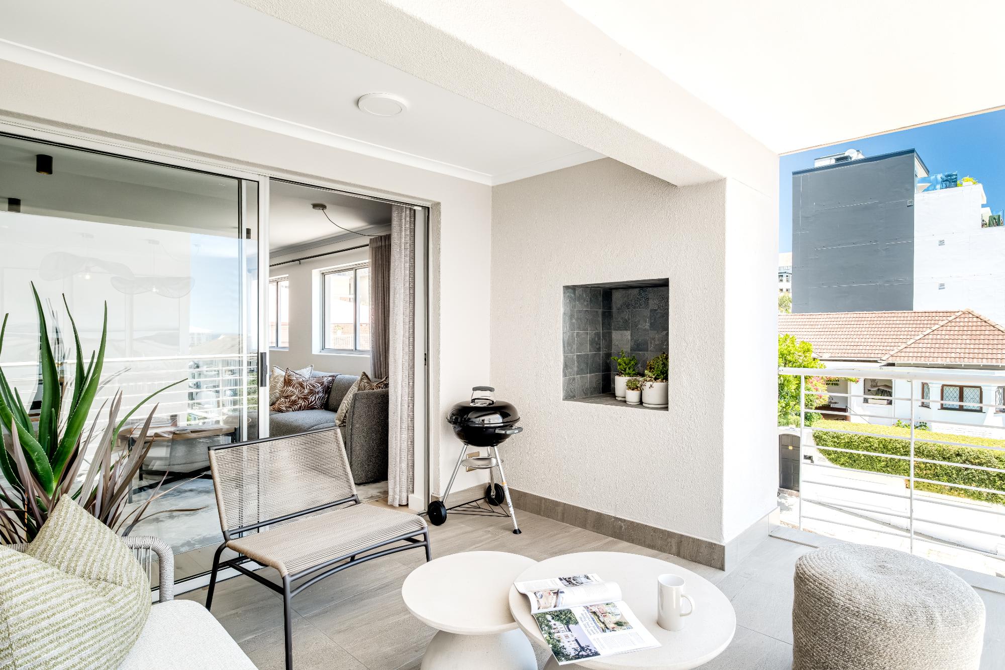 Green Point Modern 2bed Apartment Azura Atlantic 6