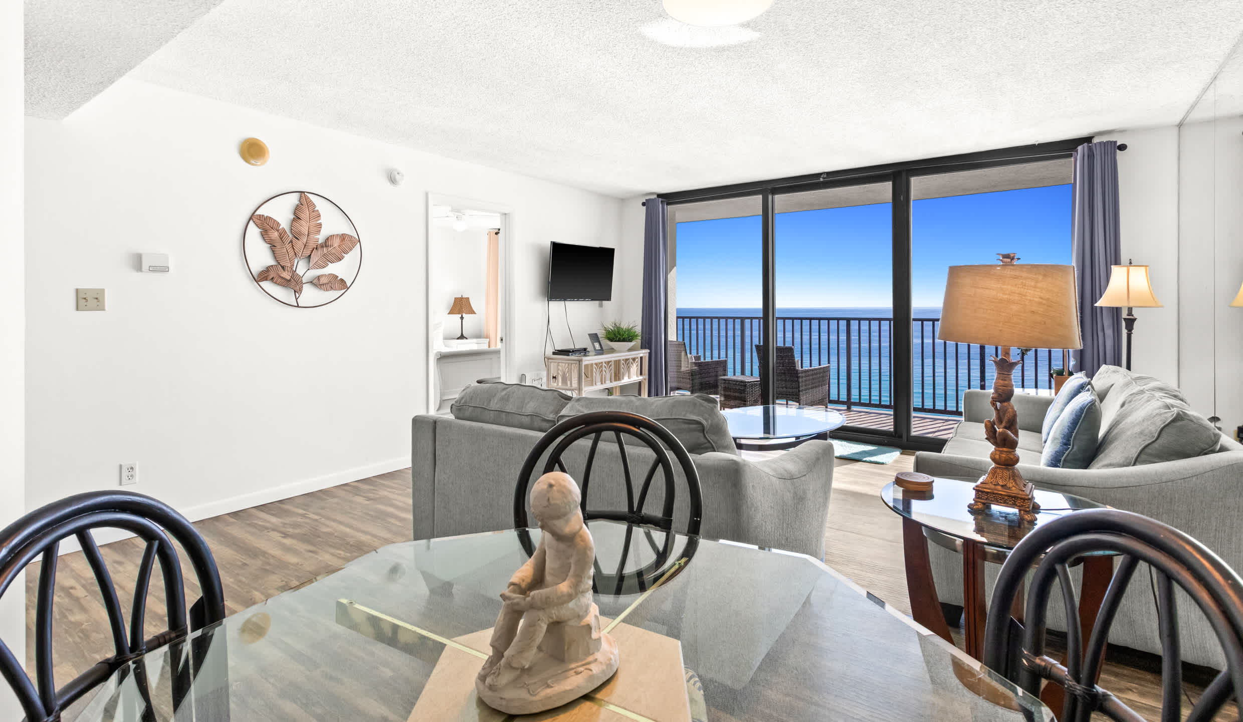 One Seagrove Place 1306 8