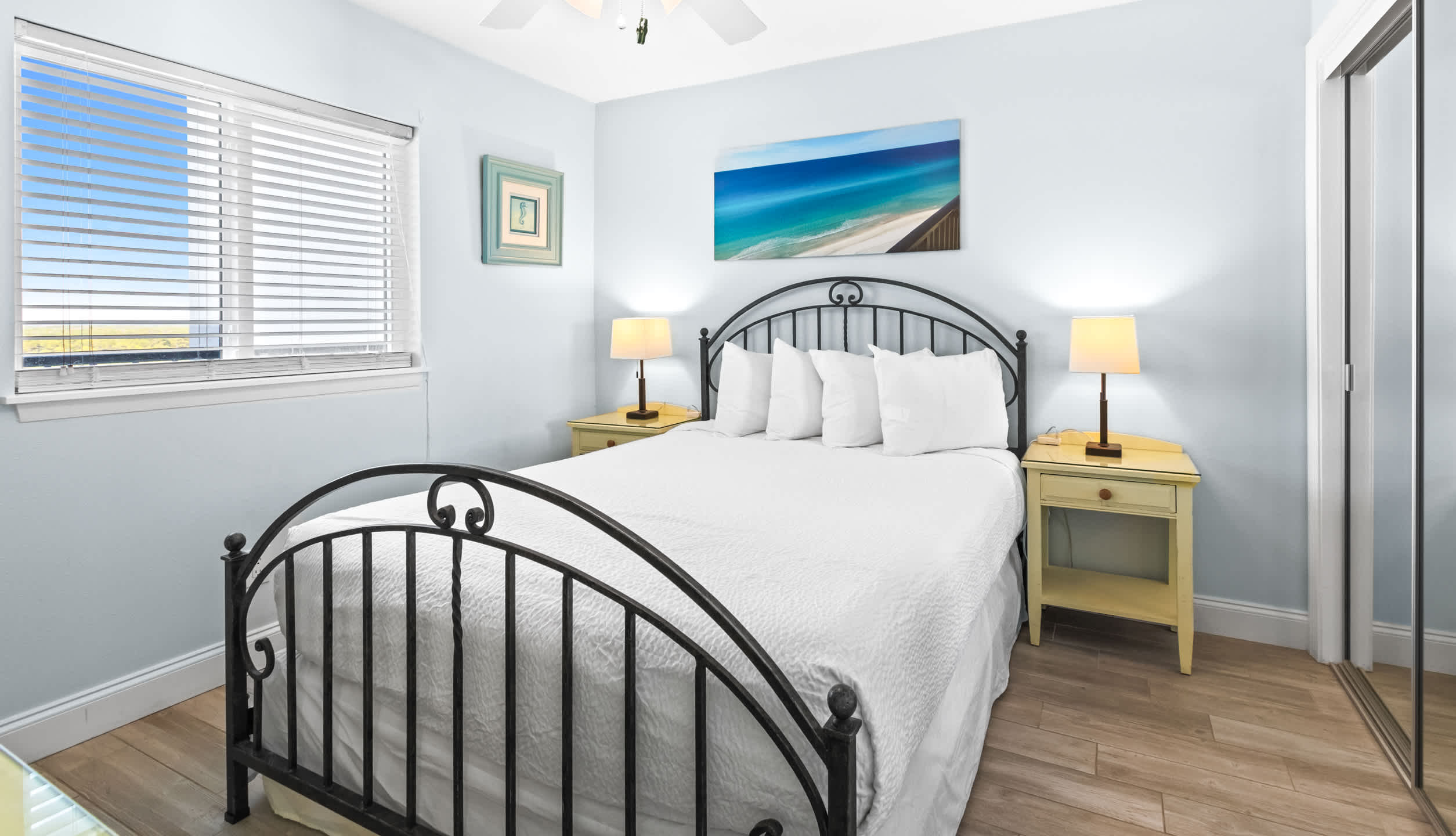 One Seagrove Place 1404 | Photo 25