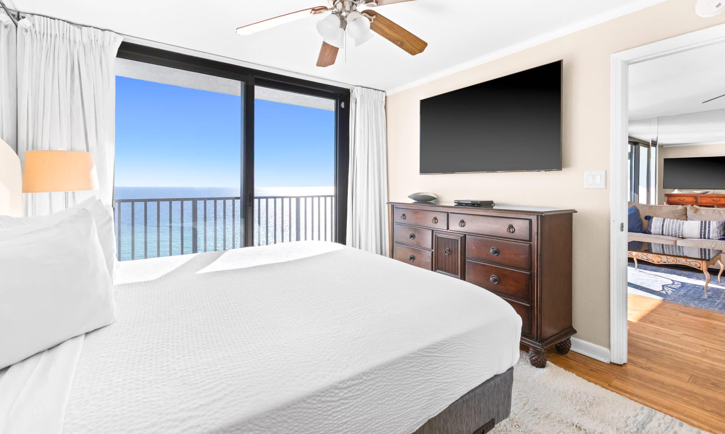 One Seagrove Place 1406 | Photo 15