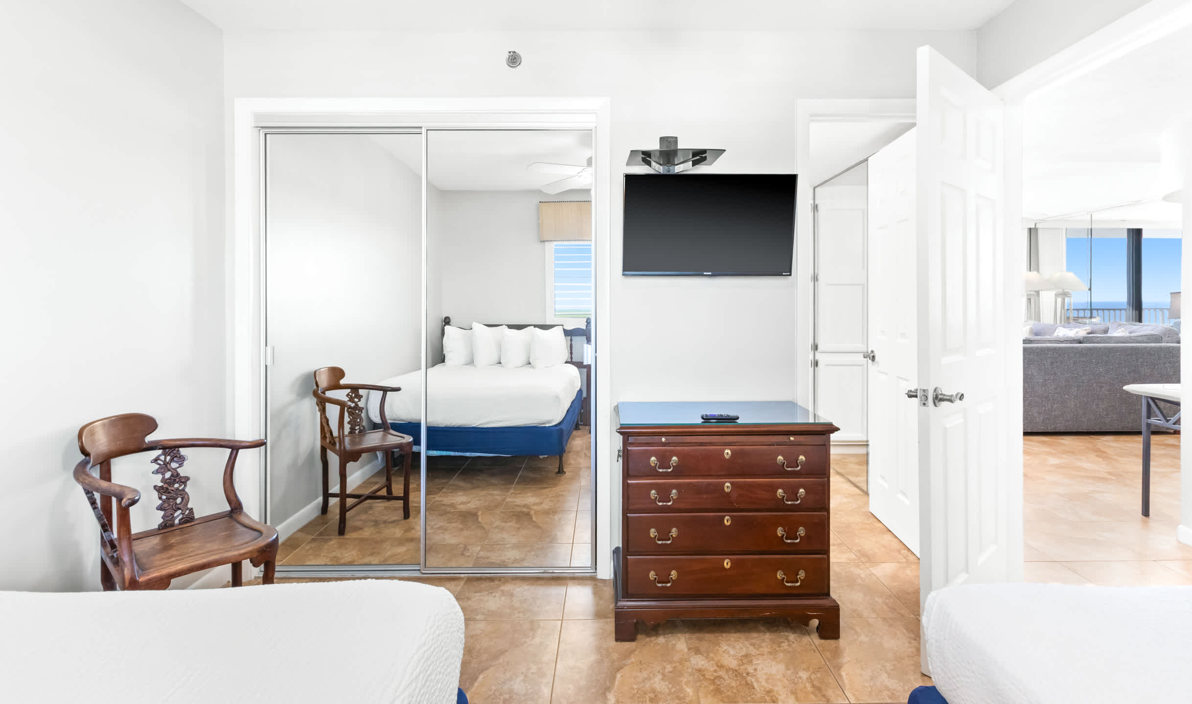 One Seagrove Place 1408 22