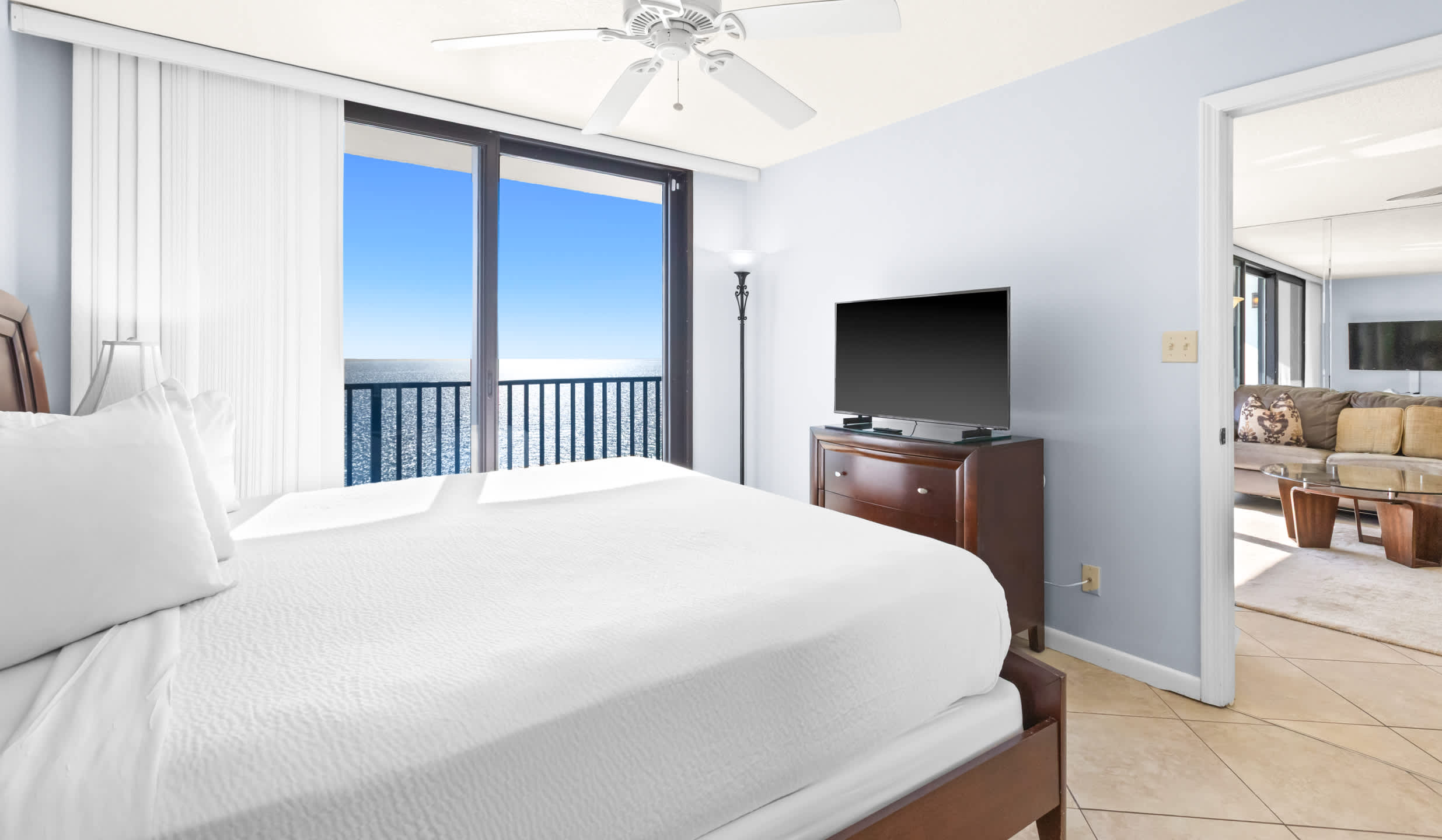 One Seagrove Place 1505 | Photo 19