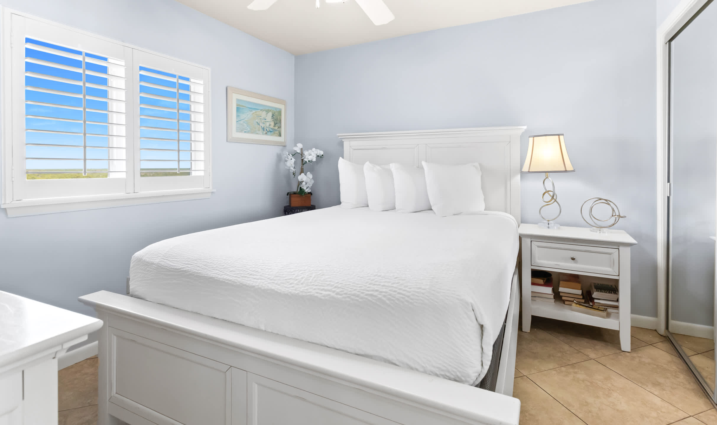 One Seagrove Place 1505 | Photo 24