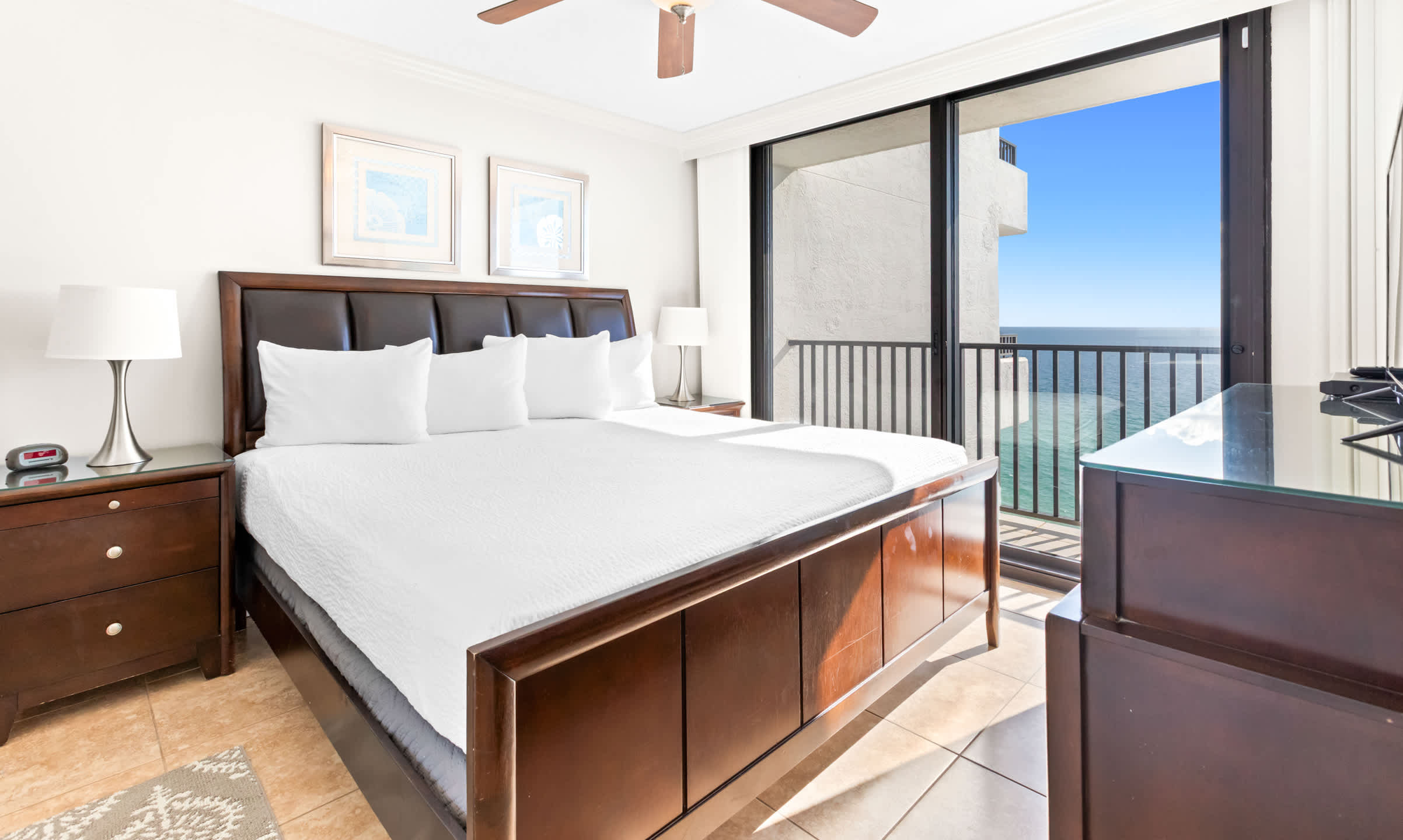 One Seagrove Place 1507 16