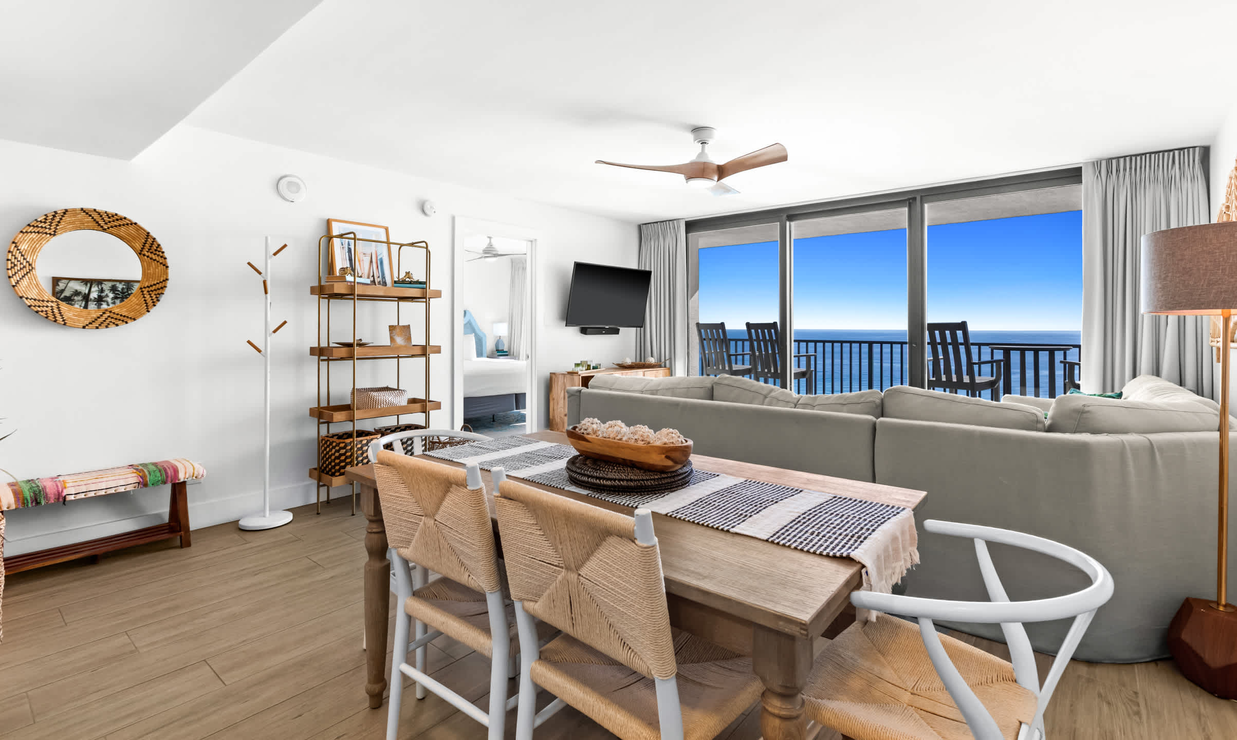 One Seagrove Place 1605 | Photo 7