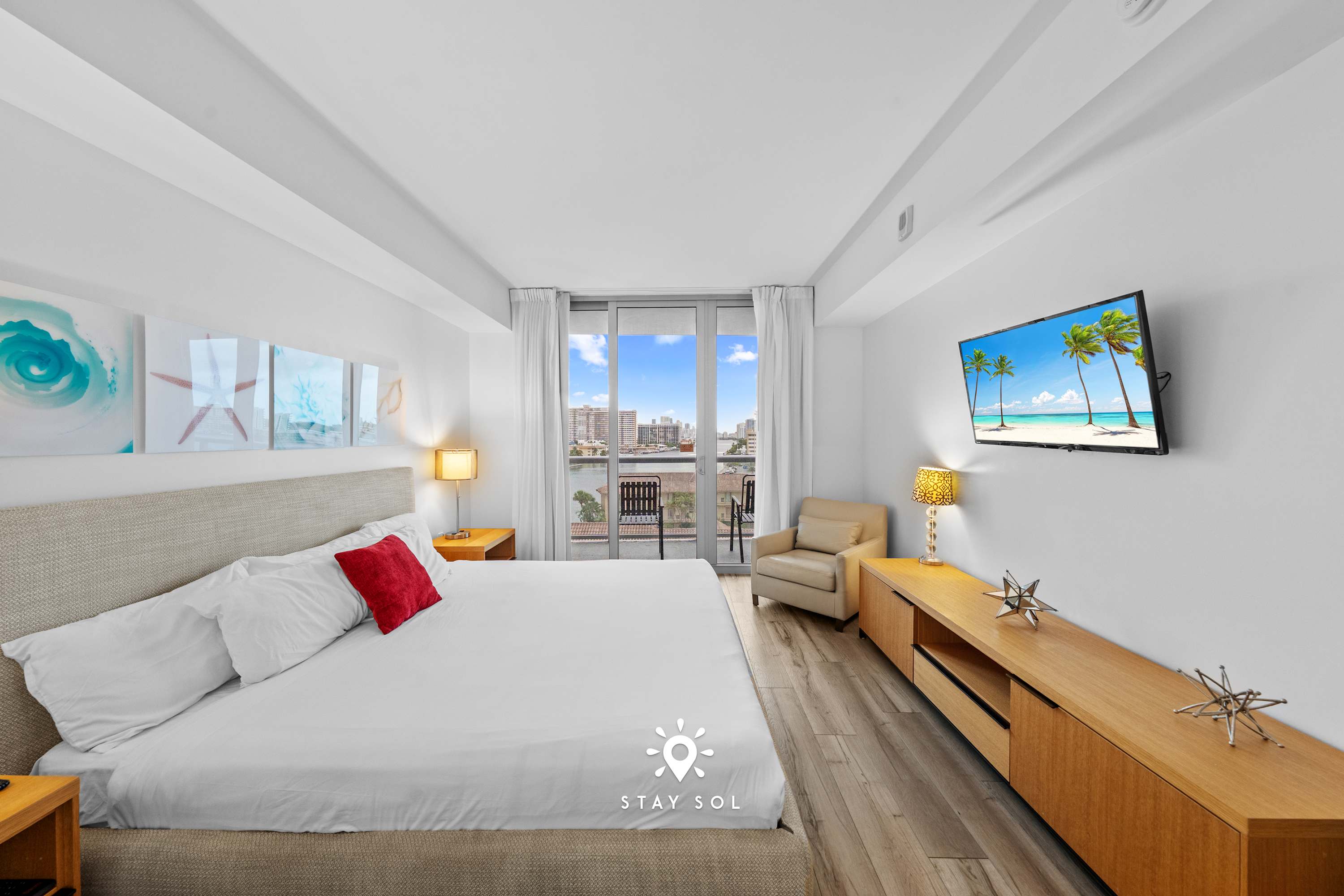 Peaceful Bay View Apartment Near Beach — Hallandale Beach, FL — vacation rental
