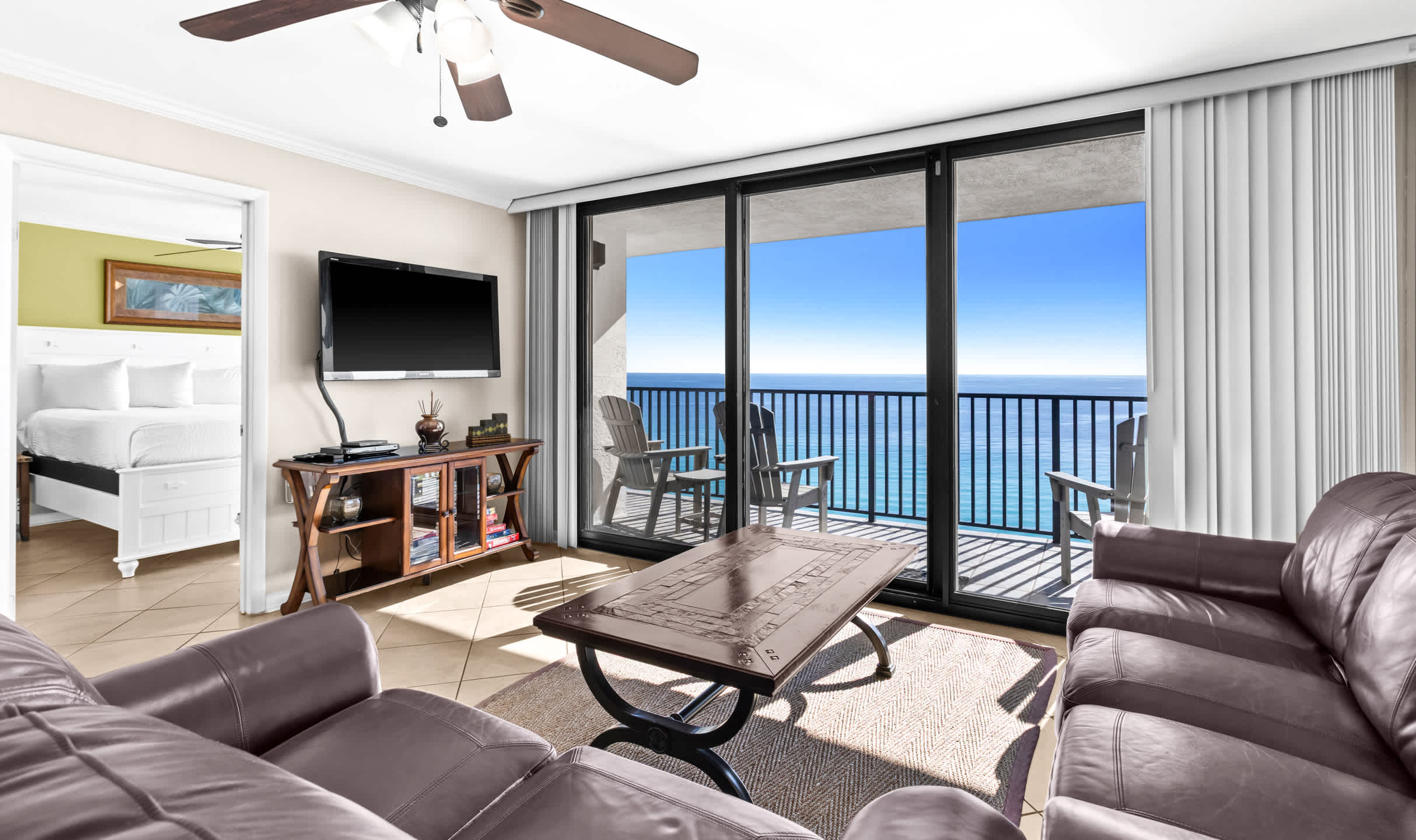 One Seagrove Place 1606 3