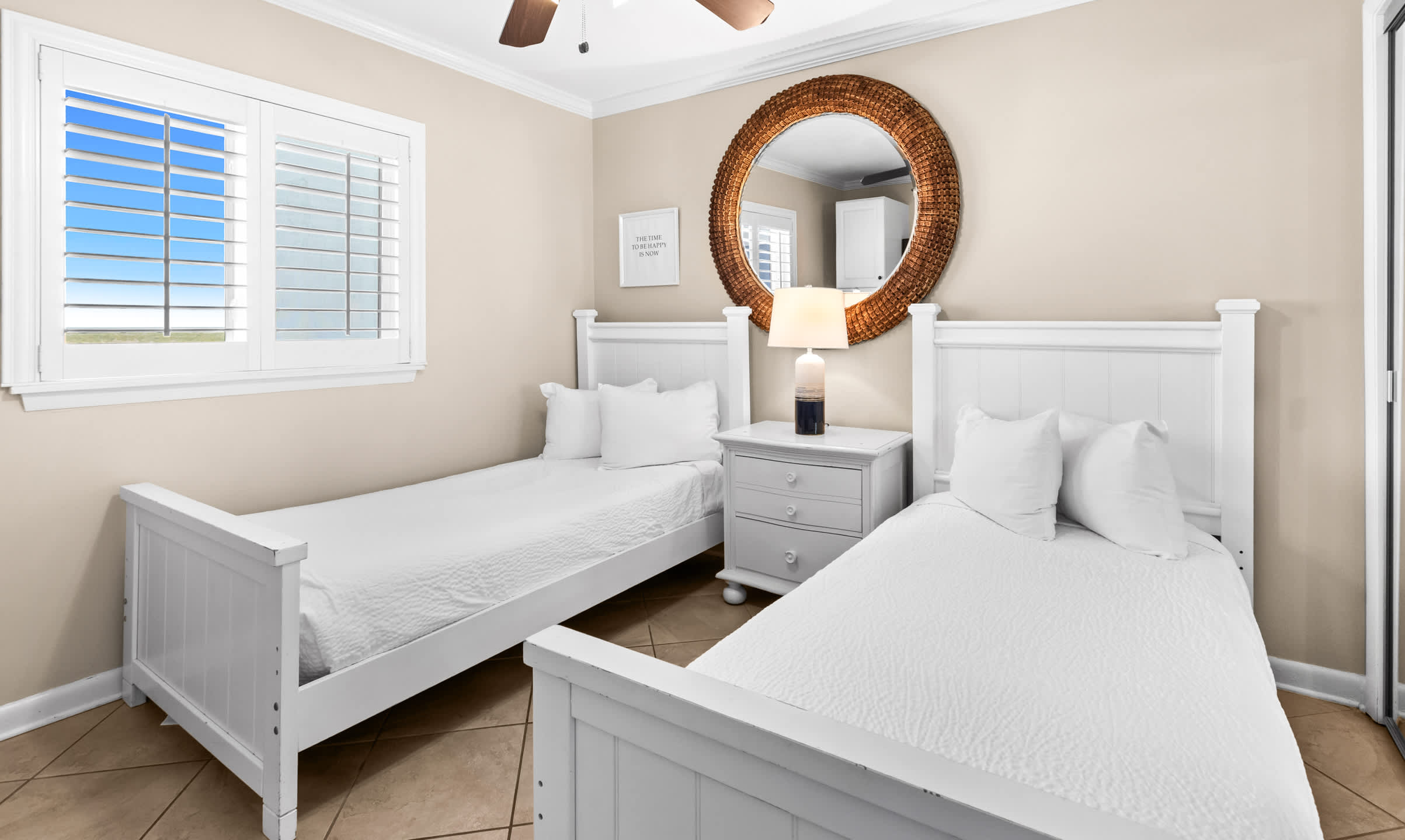 One Seagrove Place 1606 17