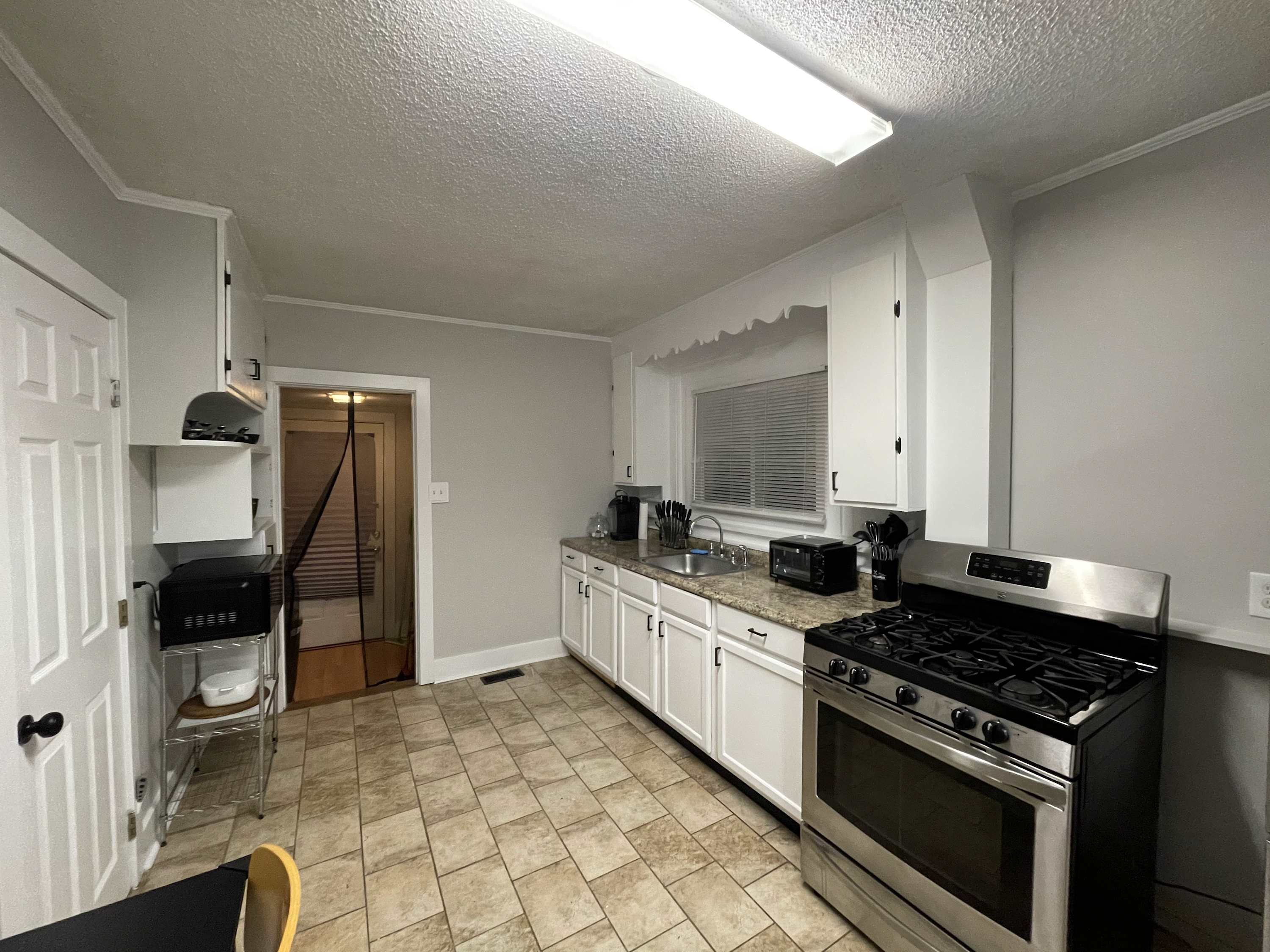 Kitchen — photo 1