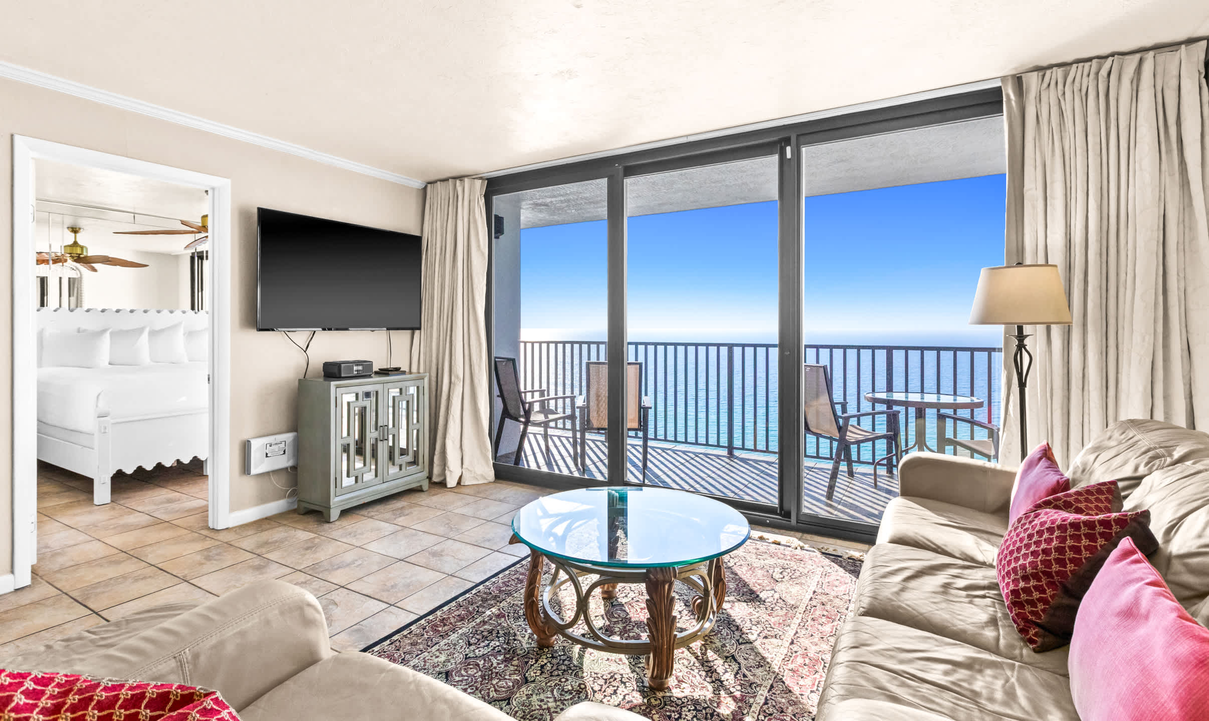 One Seagrove Place 1806 3