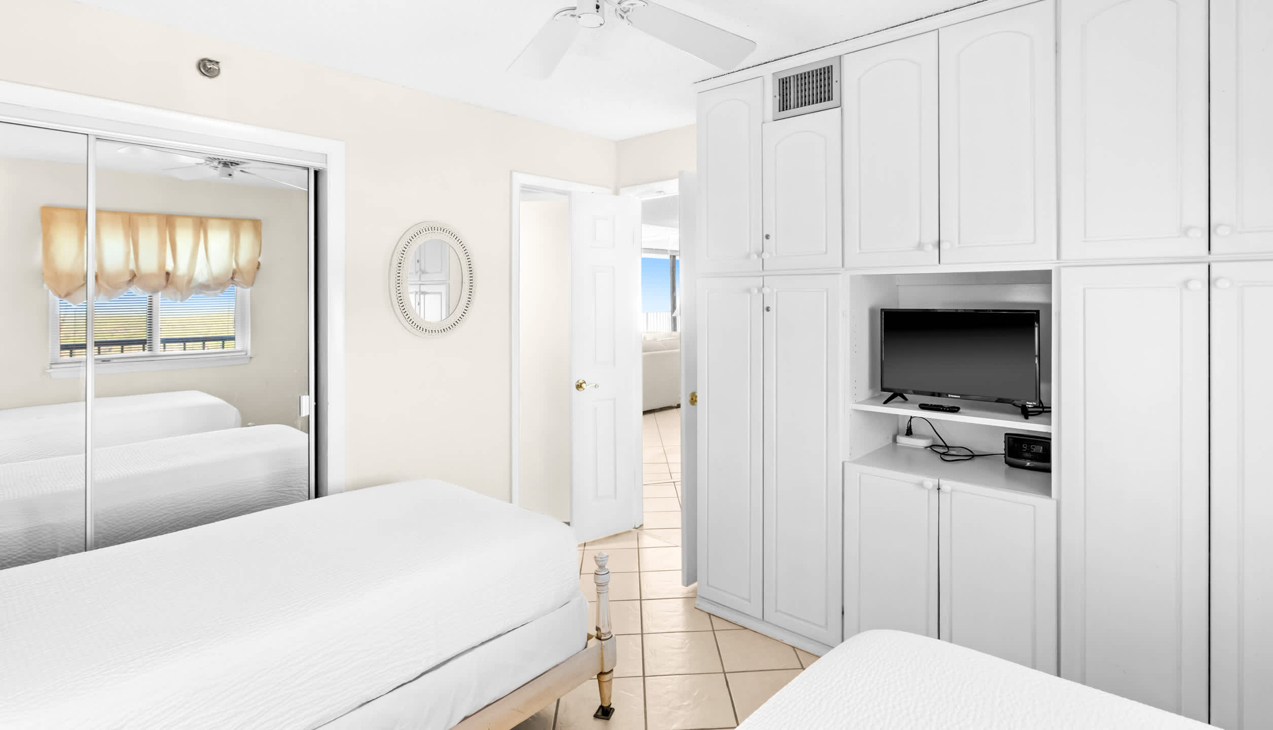 One Seagrove Place 1906 | Photo 17