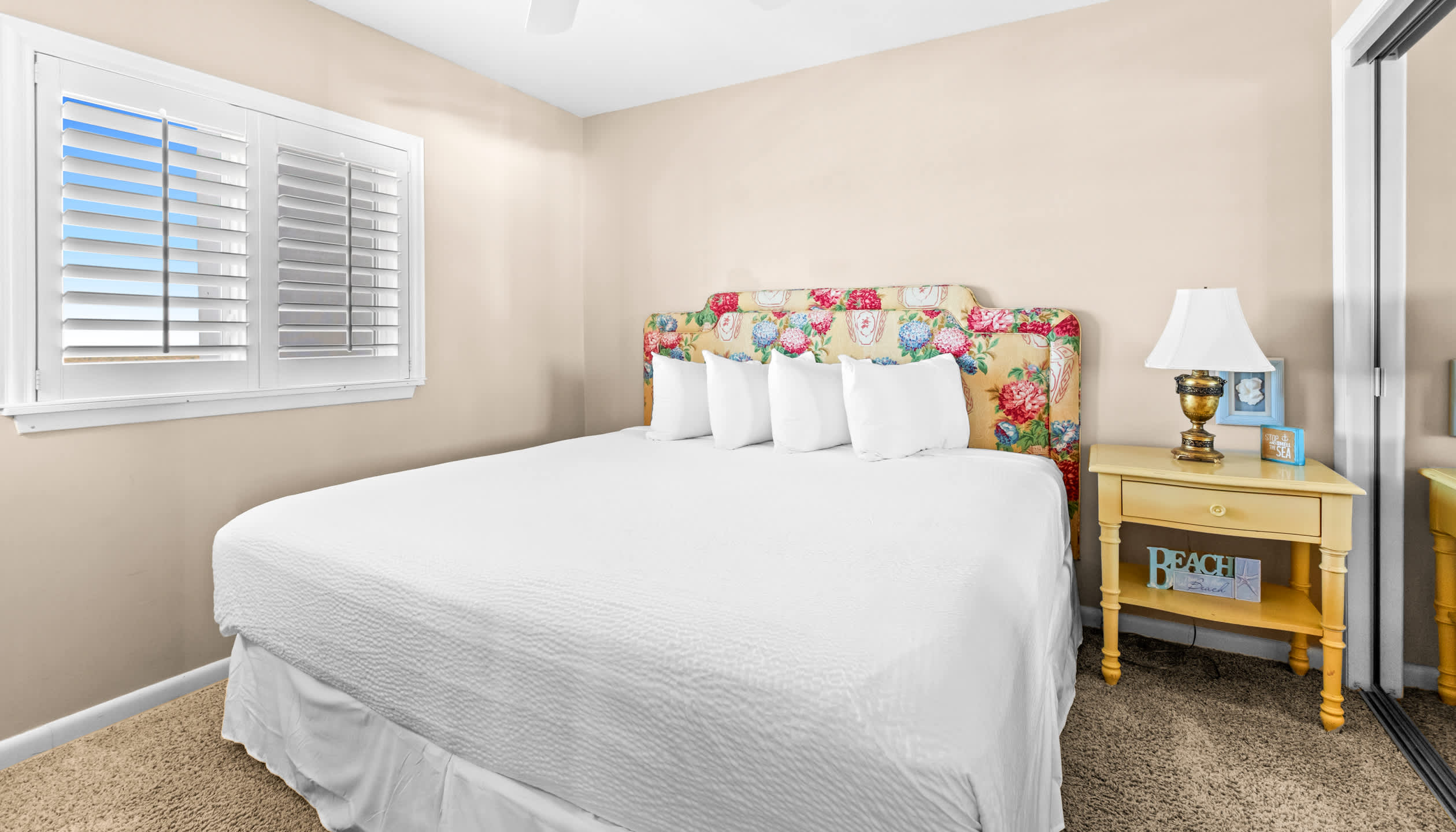 One Seagrove Place 2106 | Photo 21