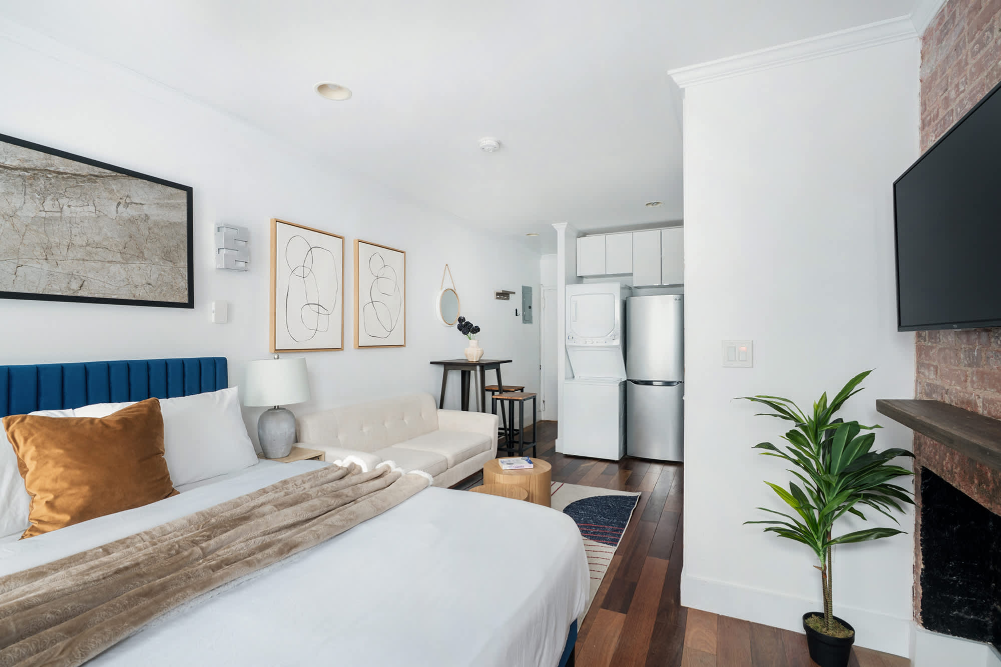 24-9New Prime Gramercy Subway W/D in unit 6