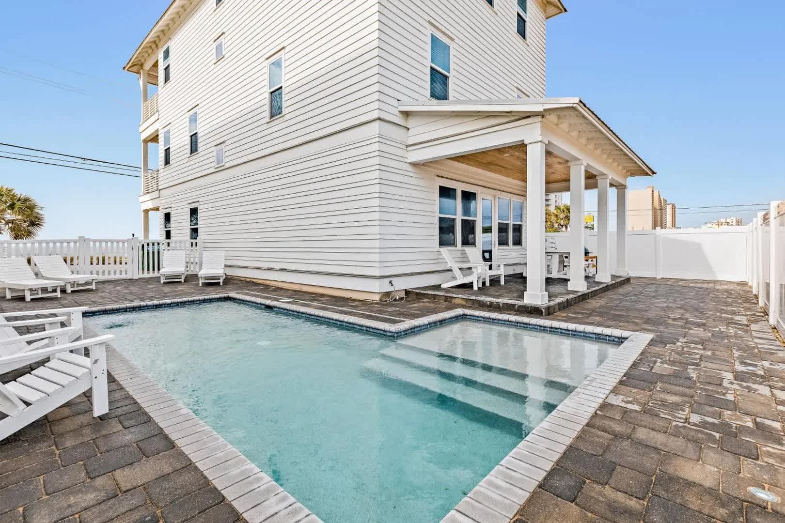 Chat N Chill Beach Retreat Pool, Beachfront, Private Beach — Panama City Beach, FL — vacation rental