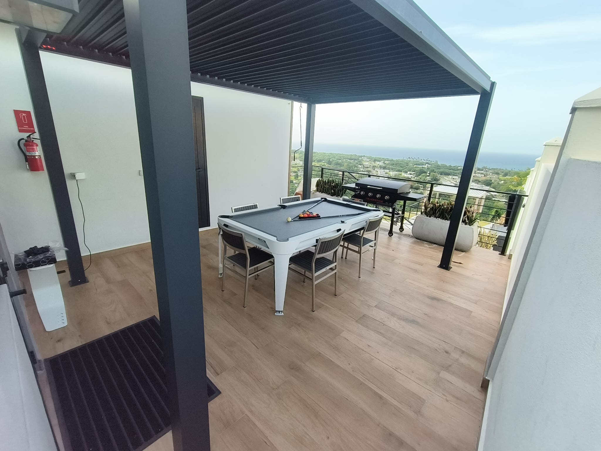 Luxury Villa on the hills looking at the atlantic ocean - Property photo