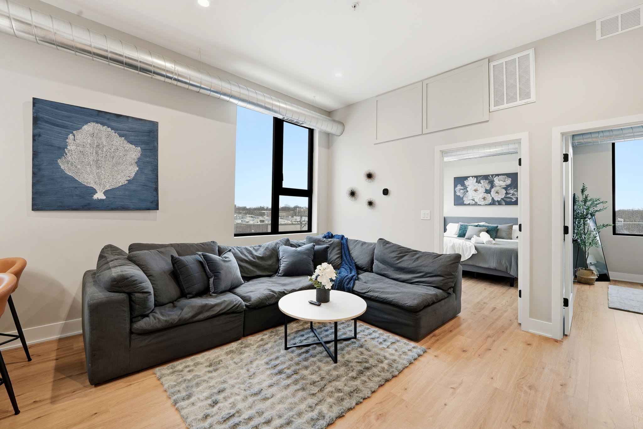 Edgewater Apt with Free Parking, Gym, City Living β Chicago, IL β vacation rental