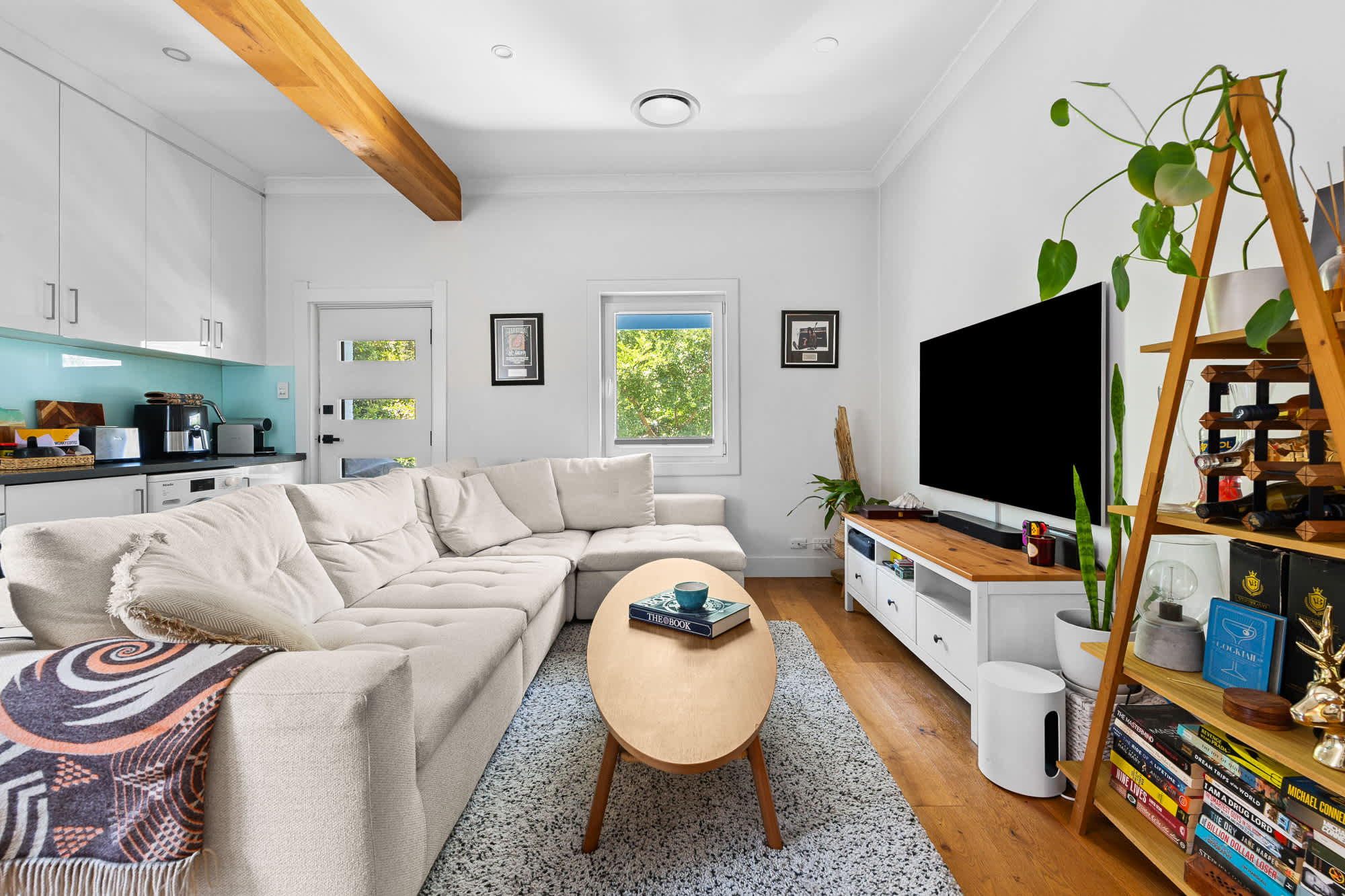 Bondi Apartment in Boutique Beach-House Style Building
