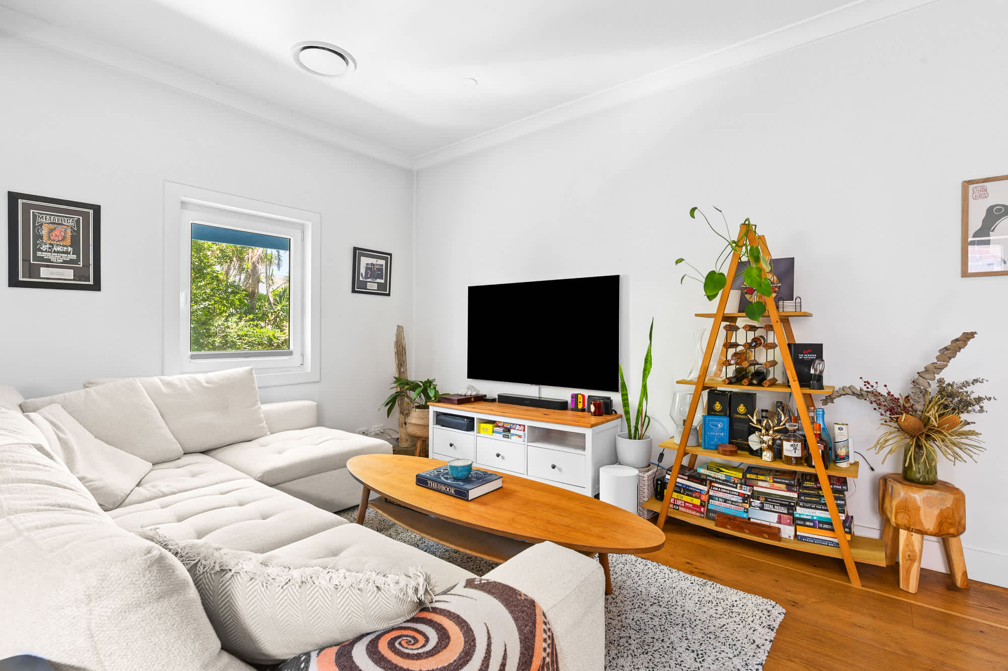 Bondi Apartment in Boutique Beach-House Style Building