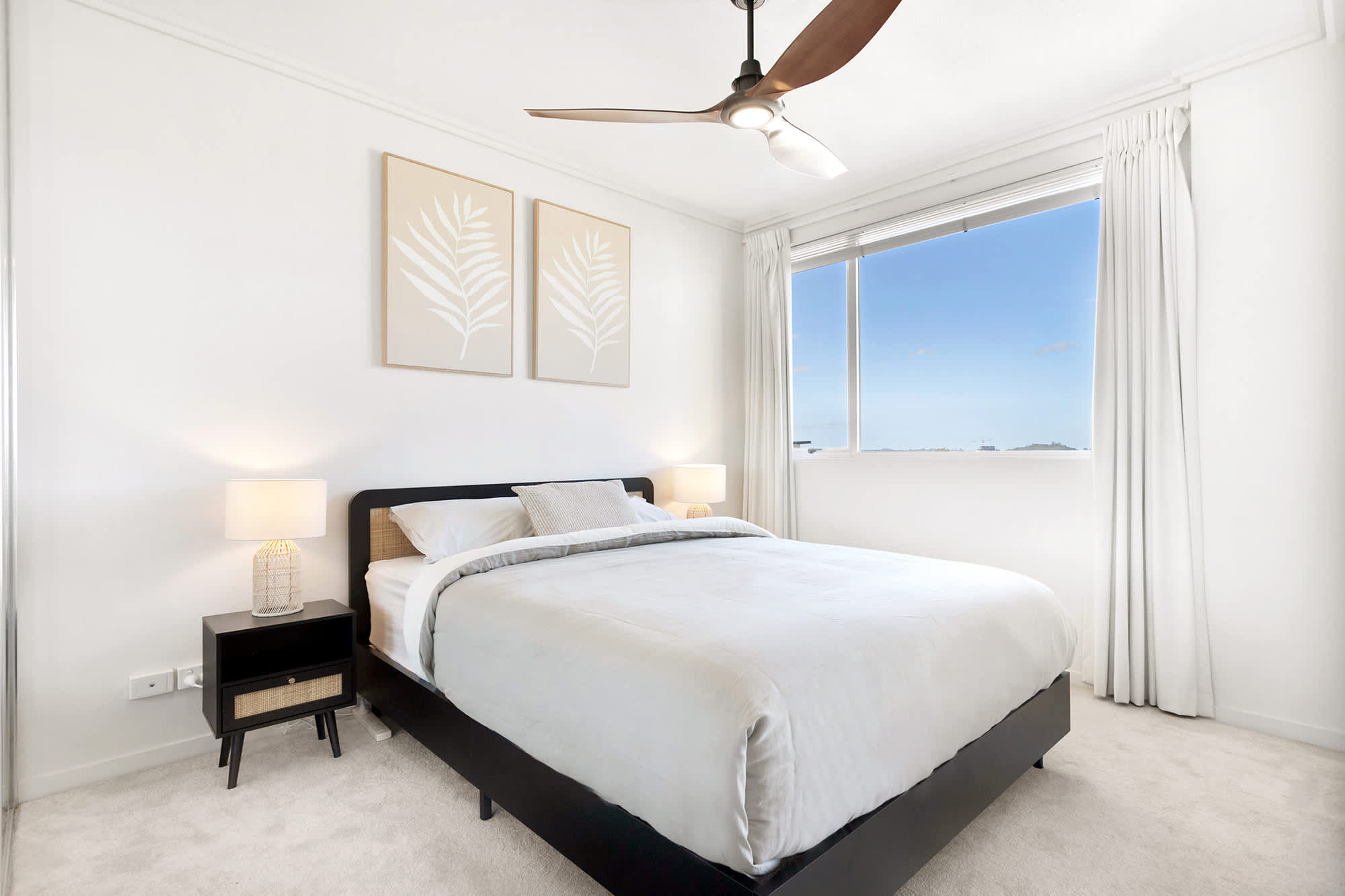 Skyline Views | Balcony, Pool, Parking, Gym, Cleaner | 7 min Walk to Brisbane CBD photo 3