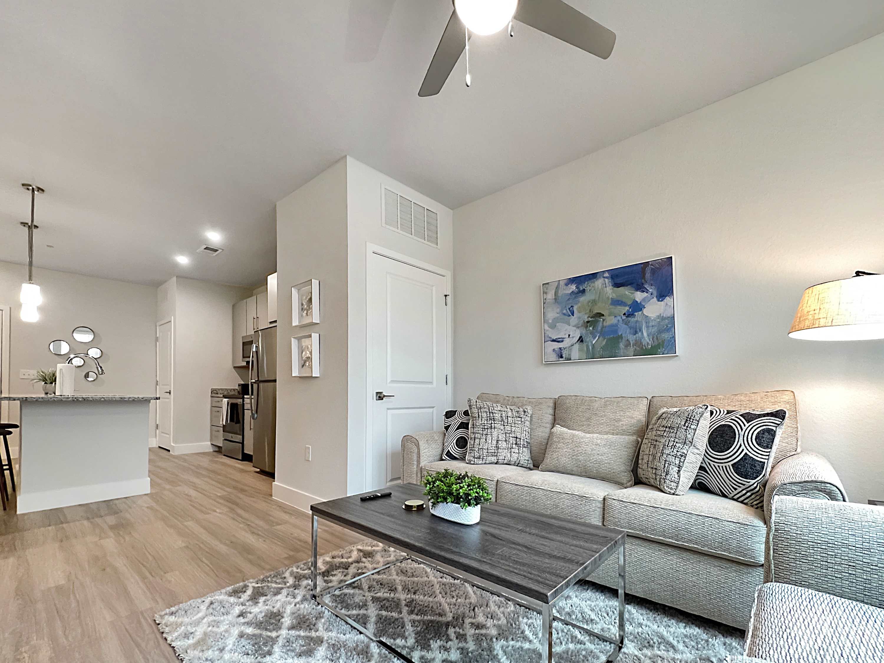 Luxury 1 BR Near Moffitt and USF and Busch Gardens