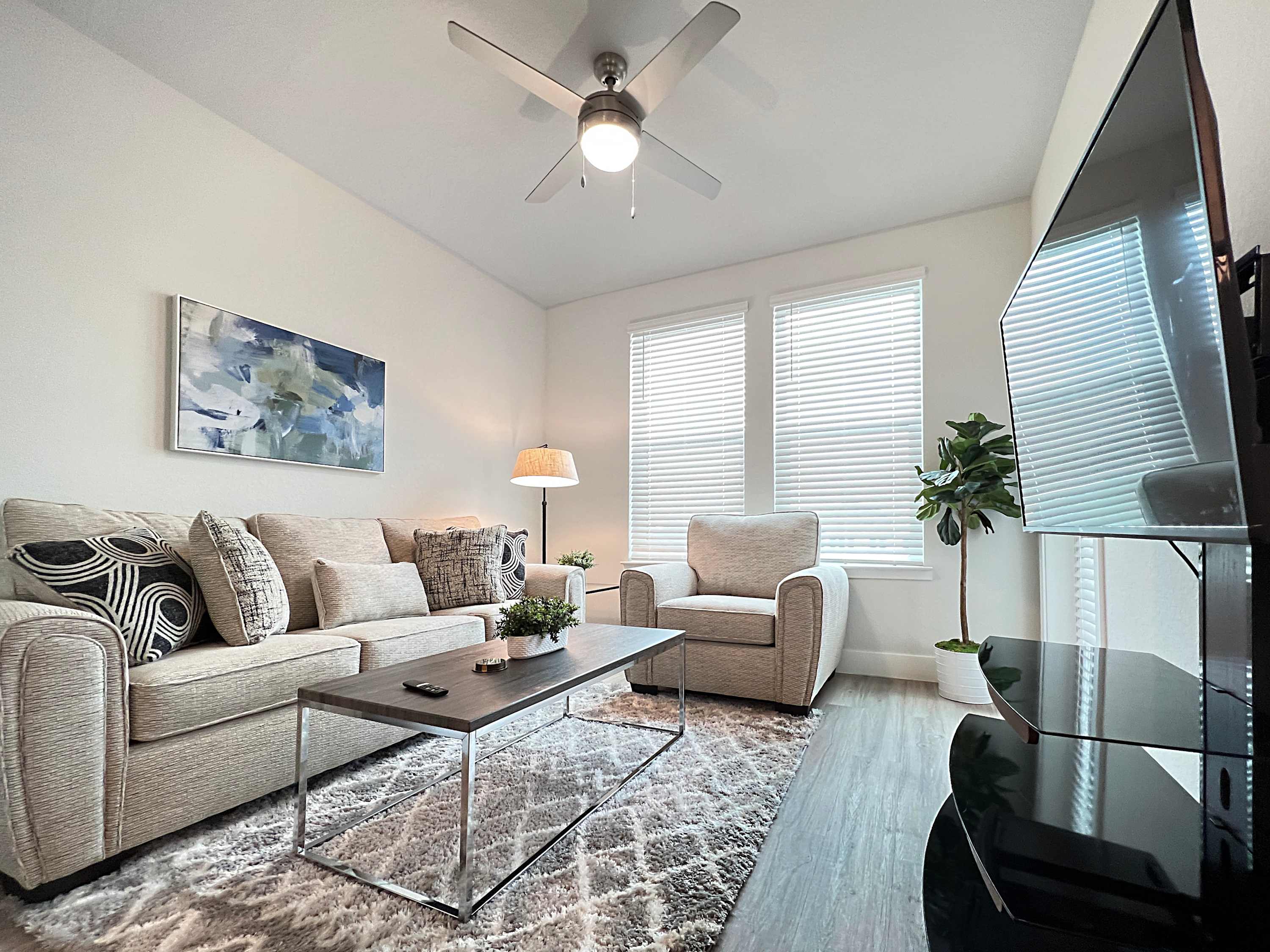 Luxury 1 BR Near Moffitt and USF and Busch Gardens