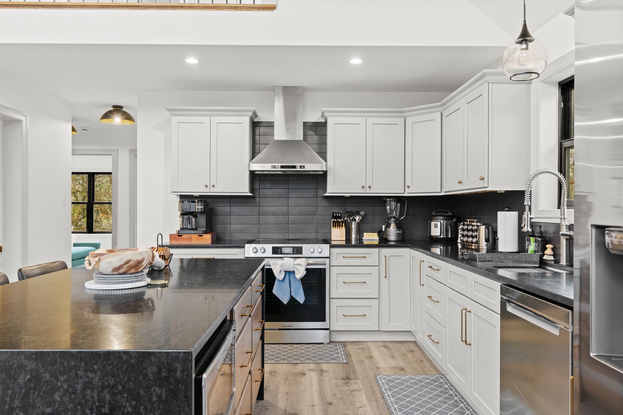 Plenty of counter space and storage for preparing meals together