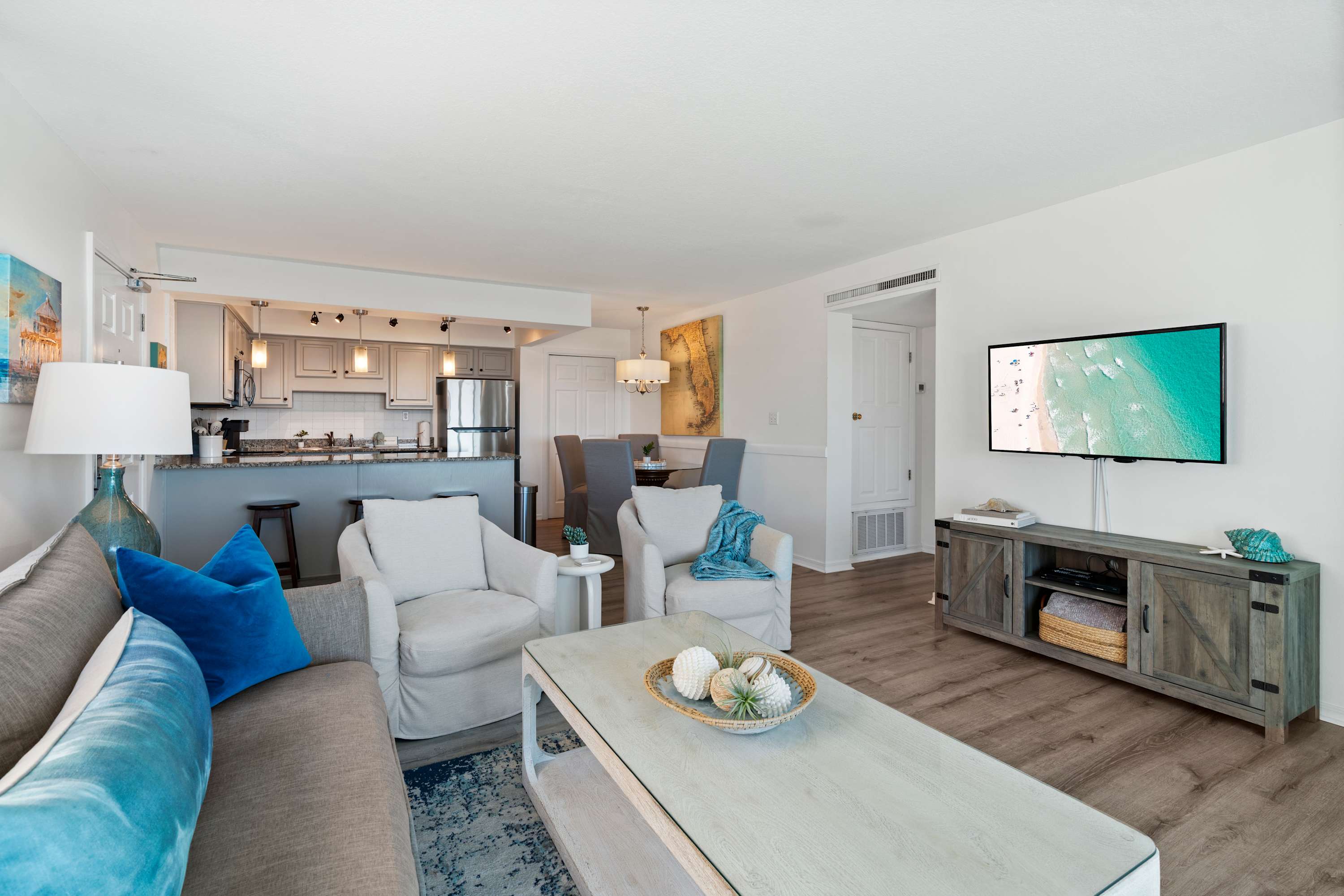 Huntington by the Sea 107 | Photo 13