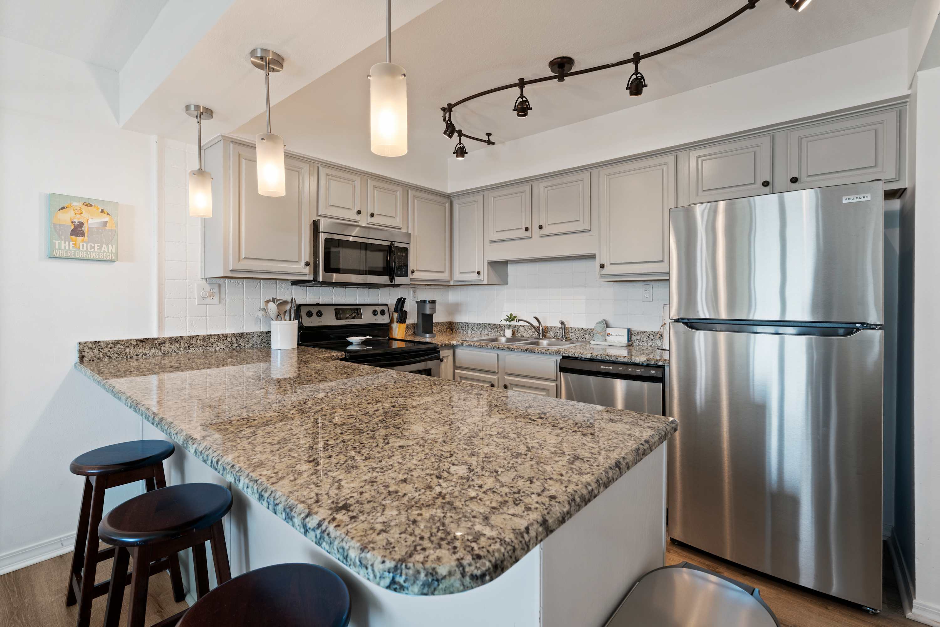 Huntington by the Sea 107 | Photo 17