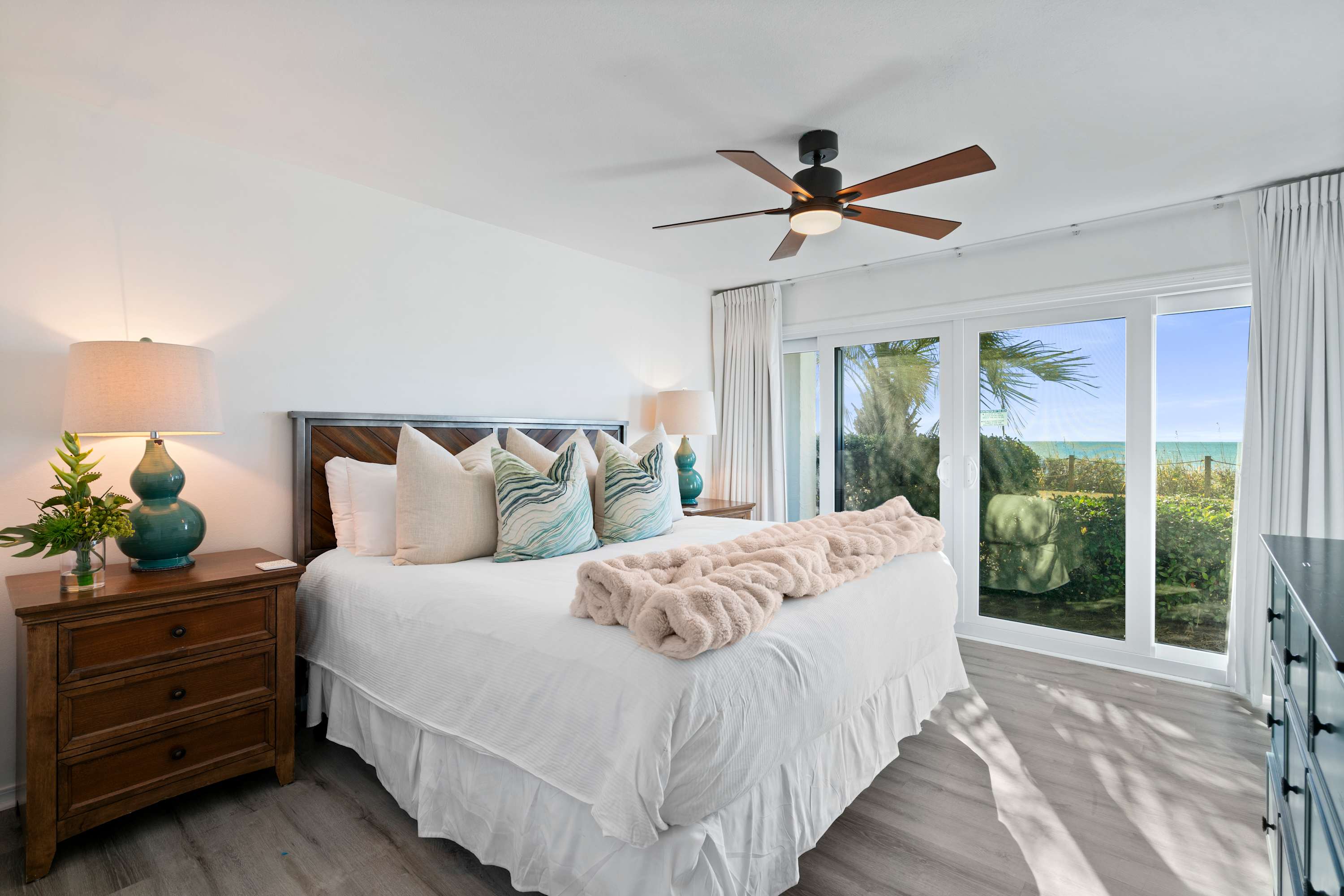 Huntington by the Sea 107 | Photo 20