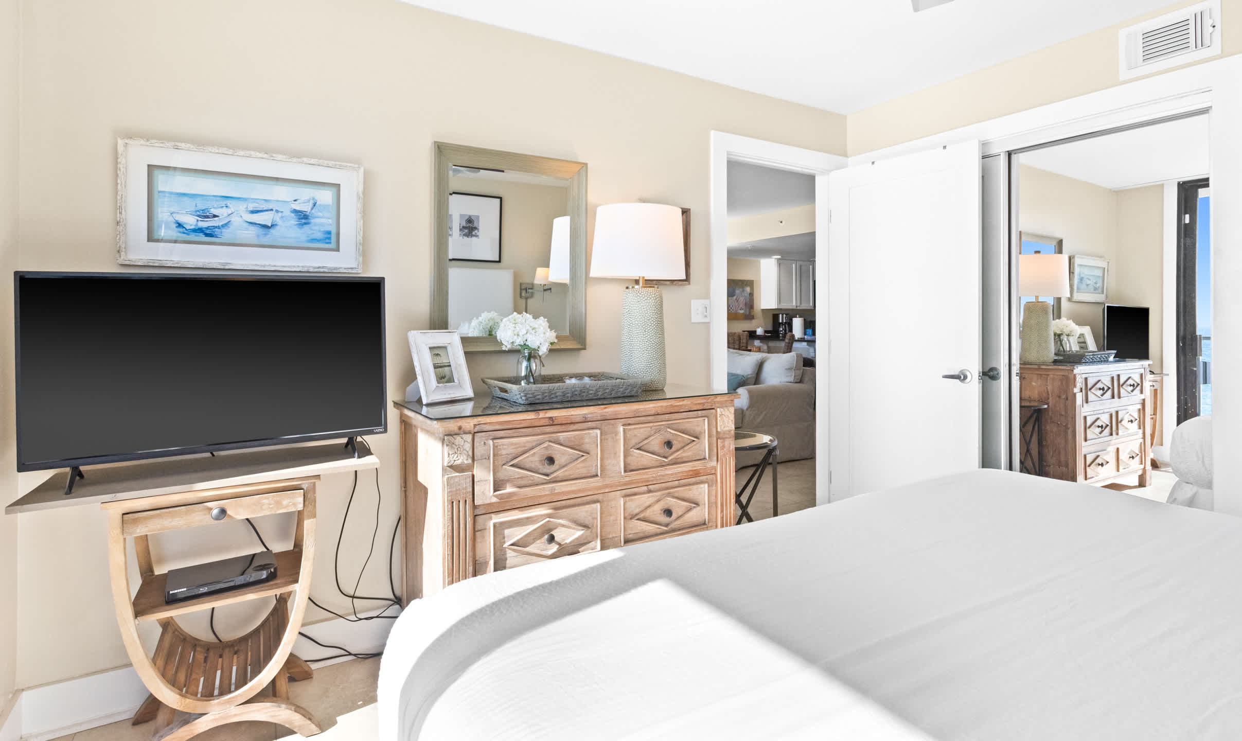 One Seagrove Place 0401 | Photo 21