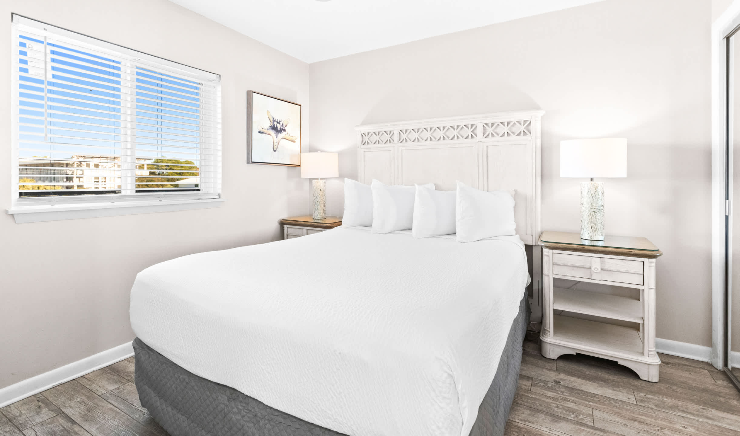 One Seagrove Place 0403 | Photo 21