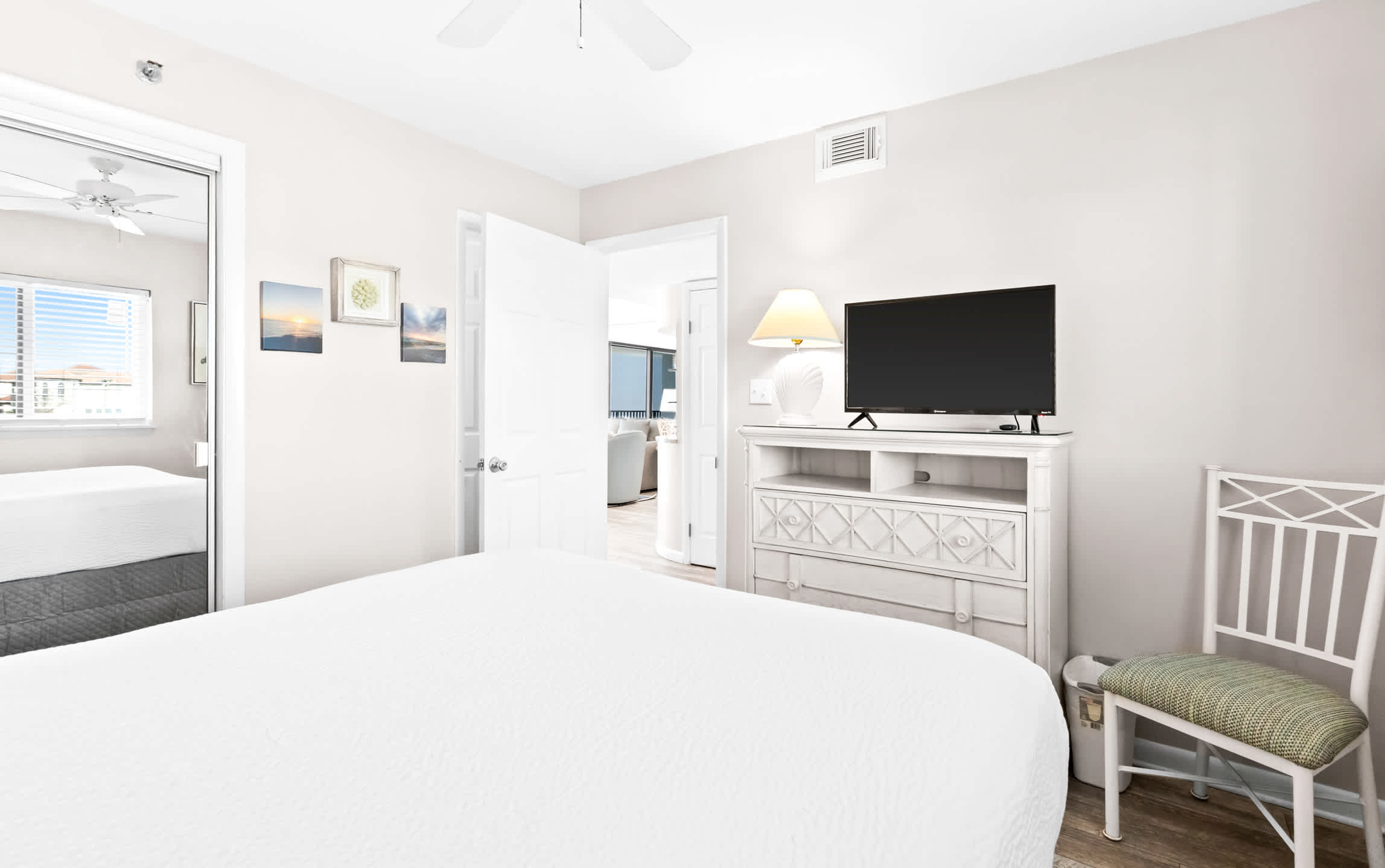 One Seagrove Place 0403 | Photo 22