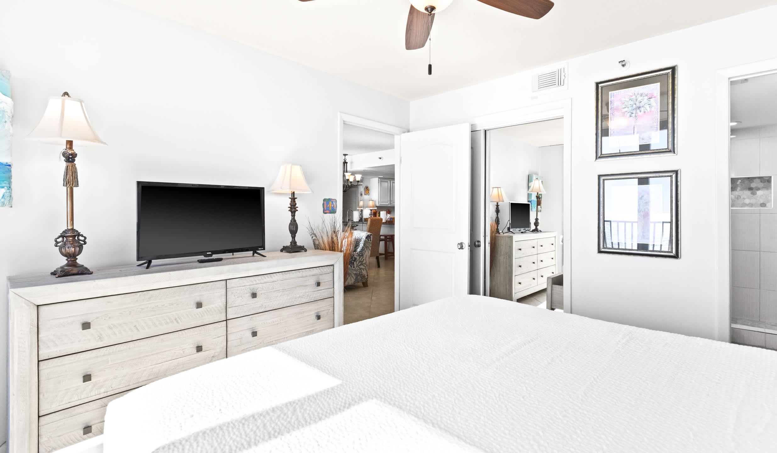 One Seagrove Place 0502 | Photo 17