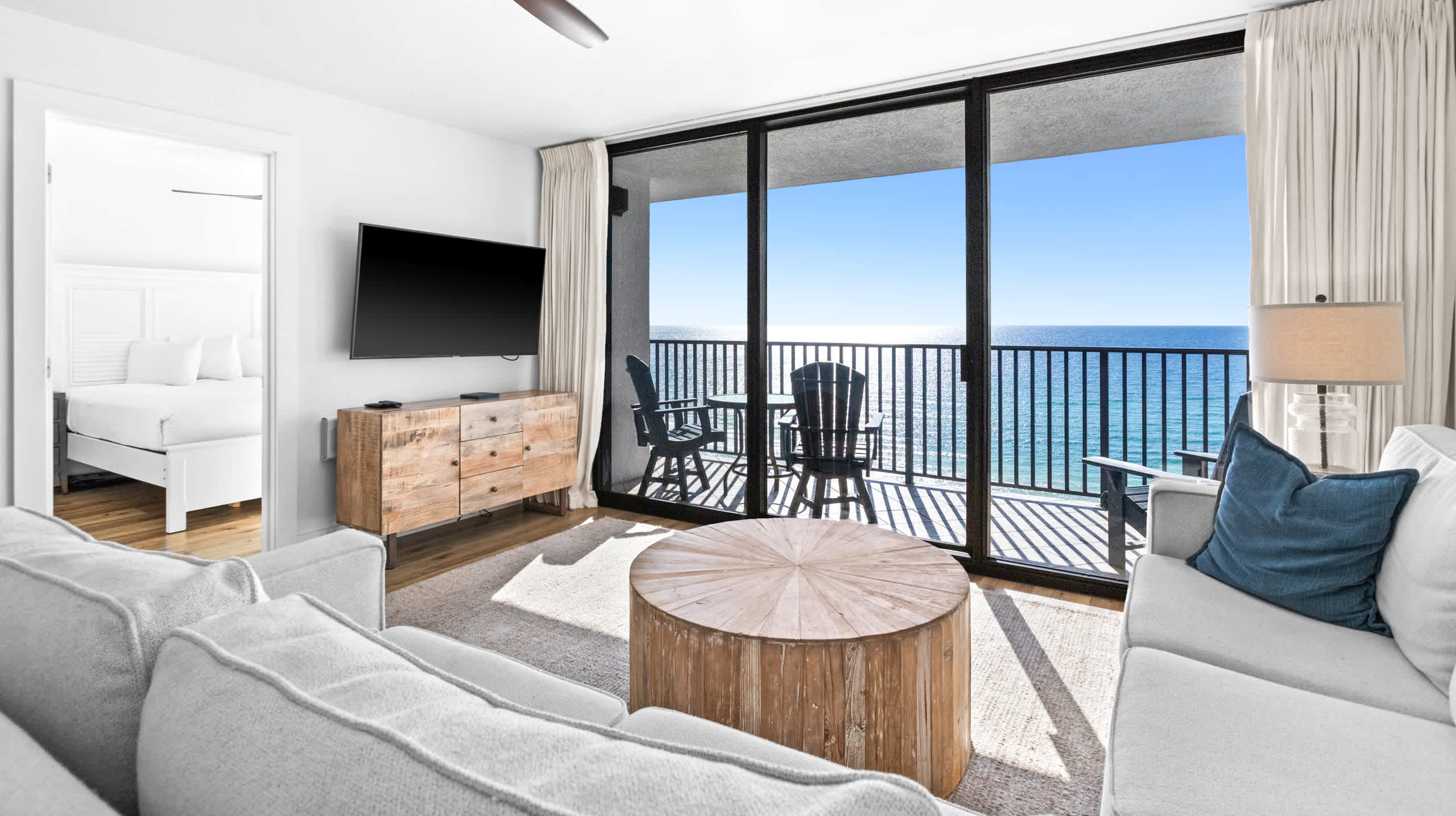 One Seagrove Place 0906 | Photo 5