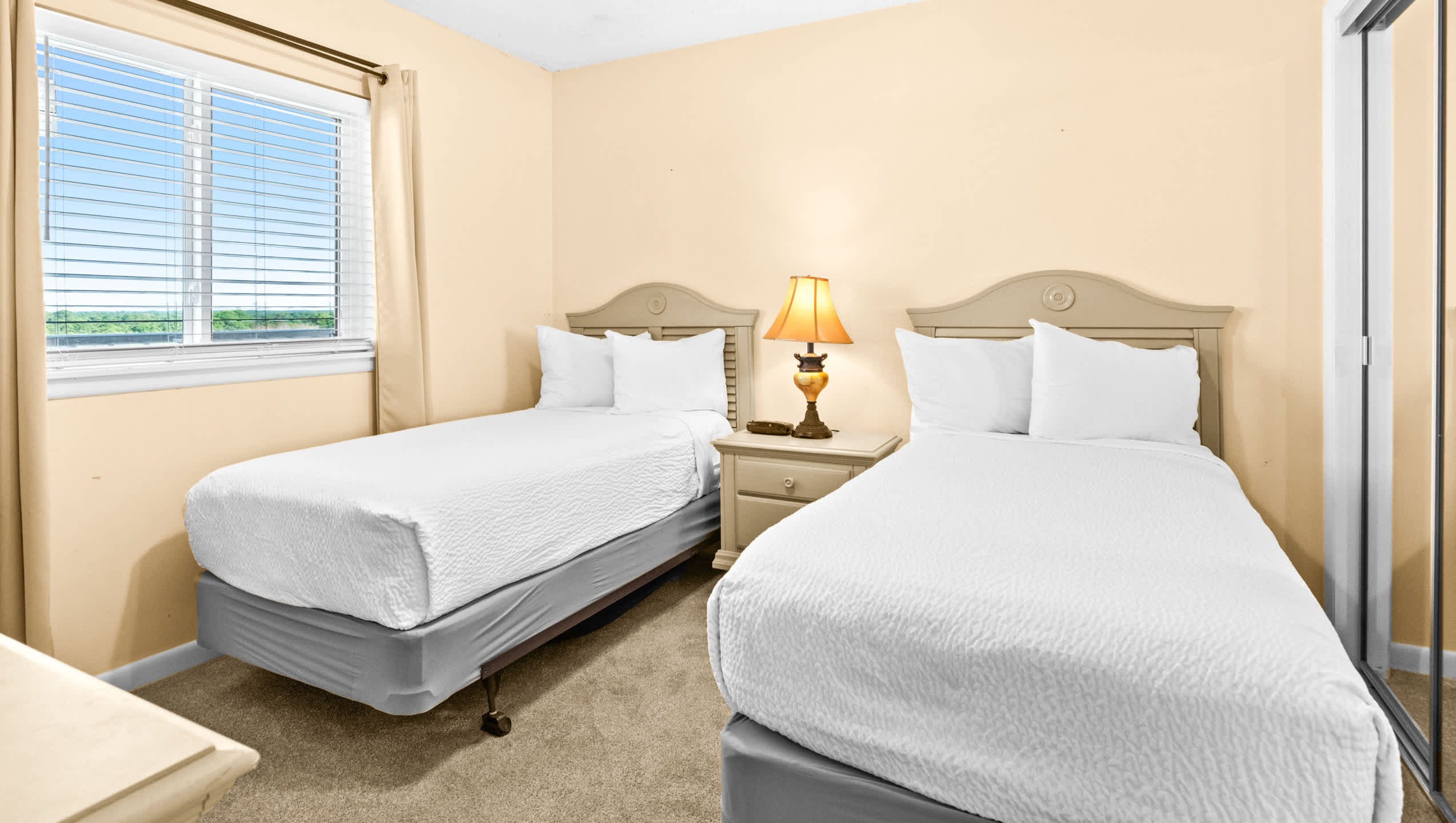 One Seagrove Place 1001 18