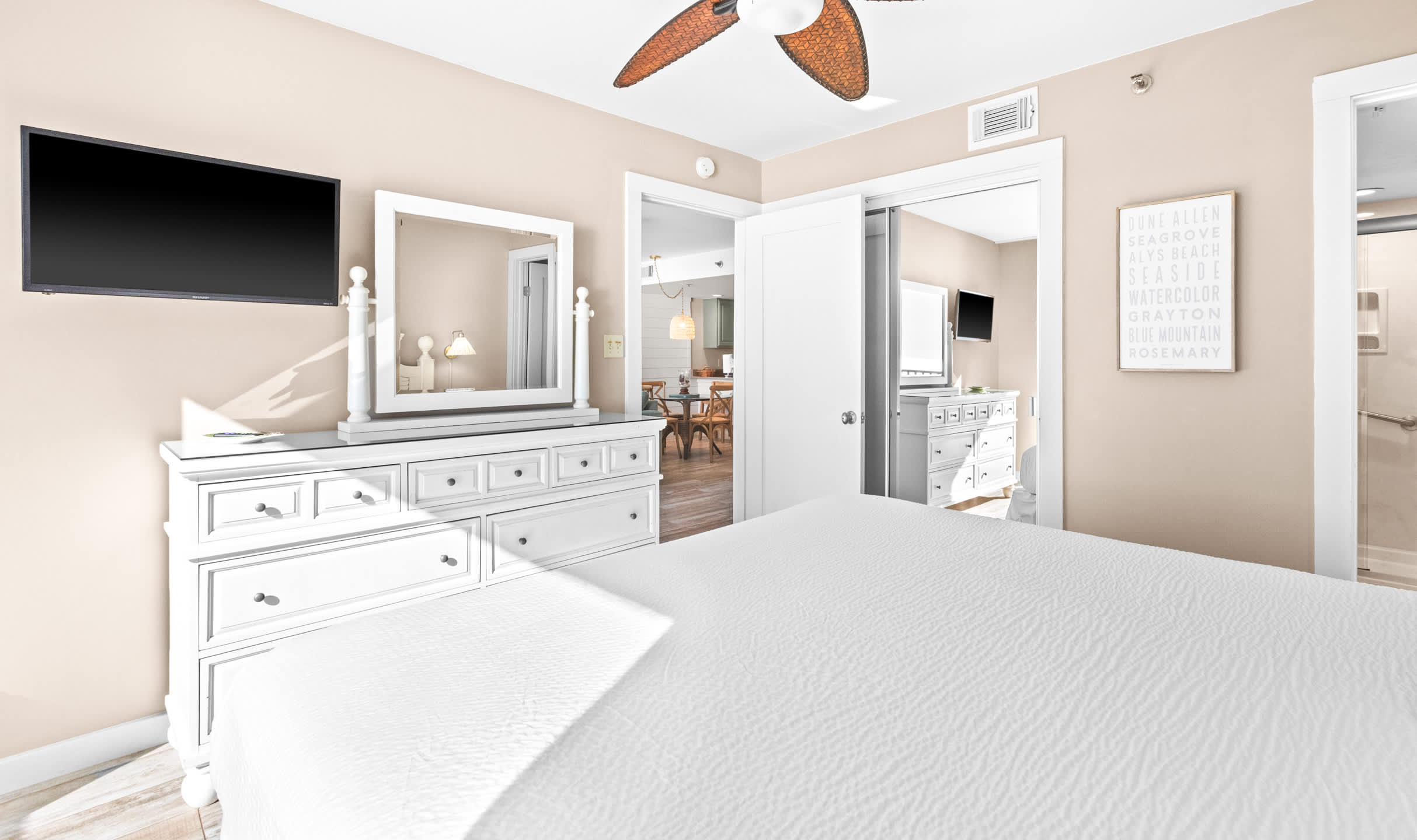 One Seagrove Place 1004 28