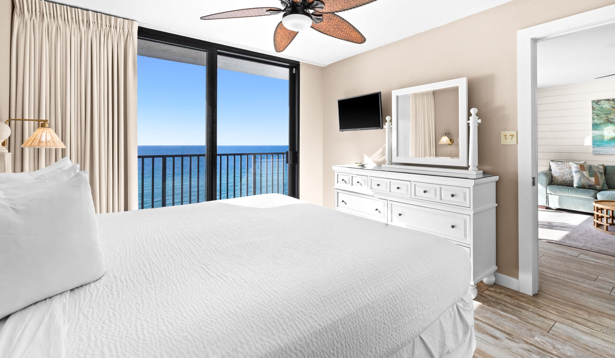 One Seagrove Place 1004 27