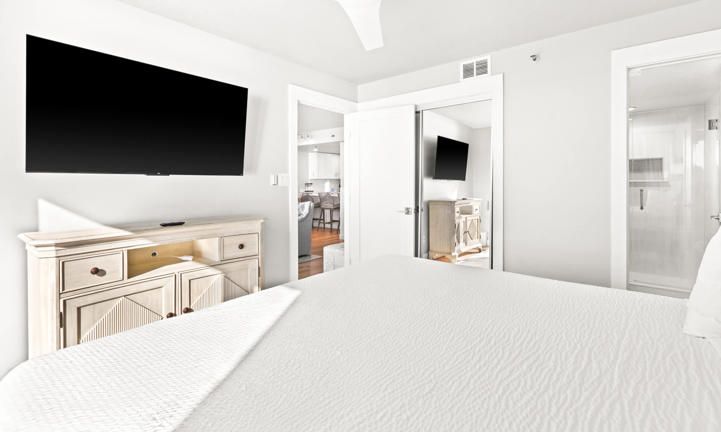 One Seagrove Place 1008 | Photo 19