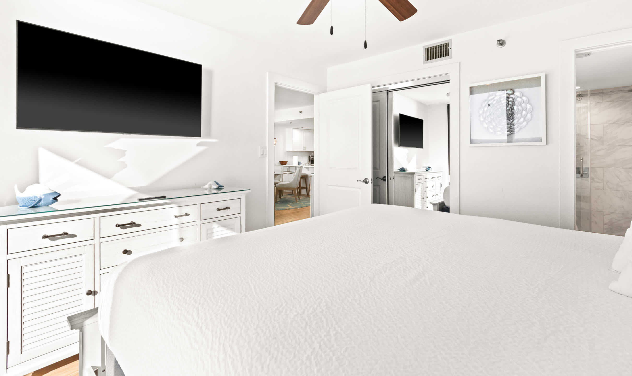 One Seagrove Place 1204 | Photo 20