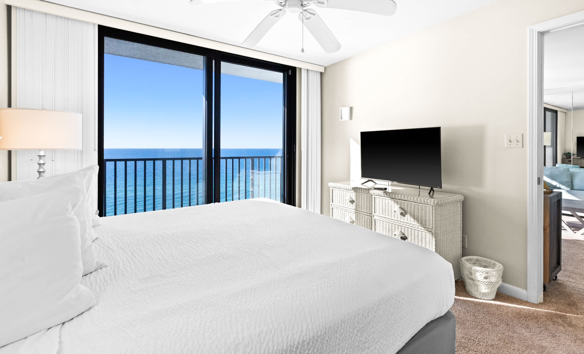 One Seagrove Place 1208 21