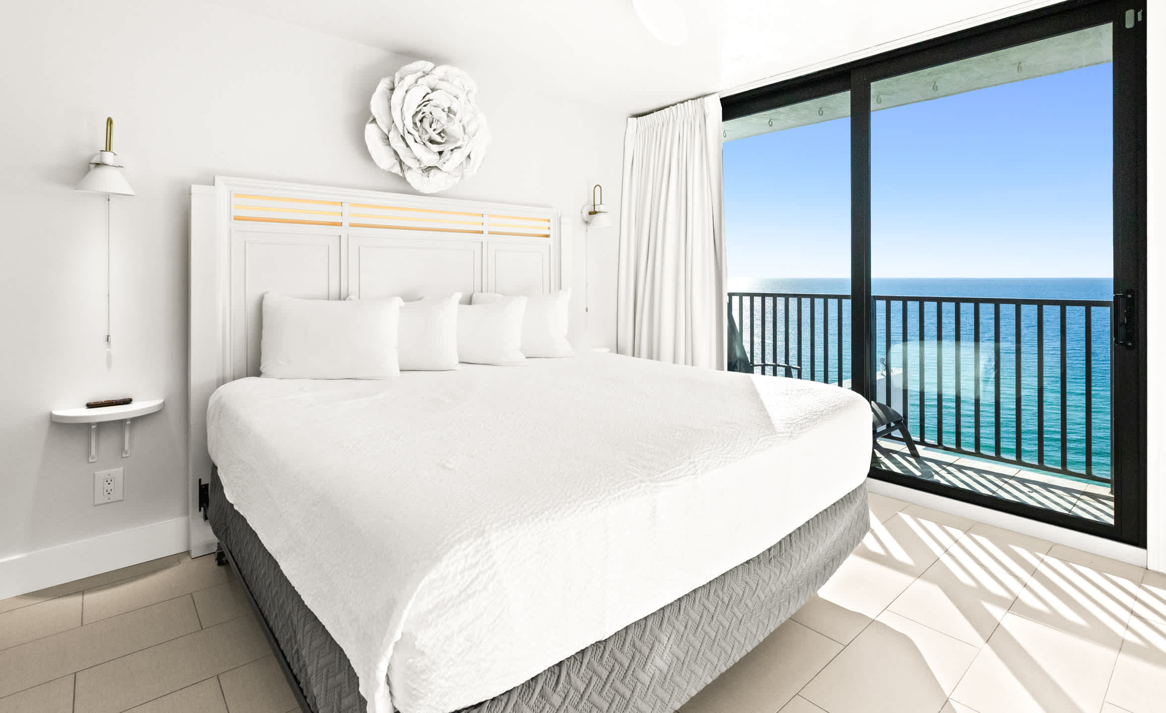 One Seagrove Place 1503 16