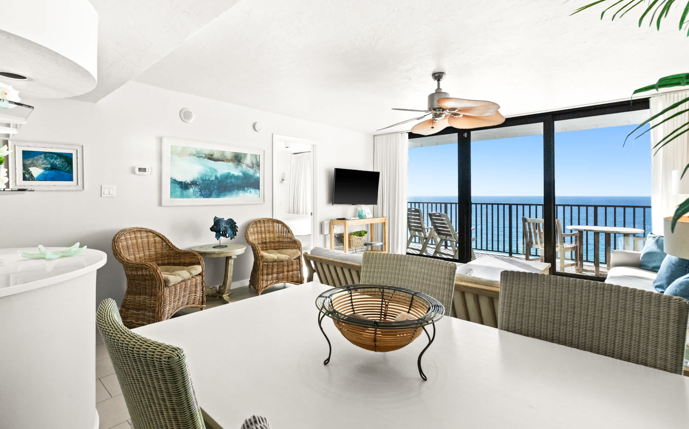 One Seagrove Place 1503 8