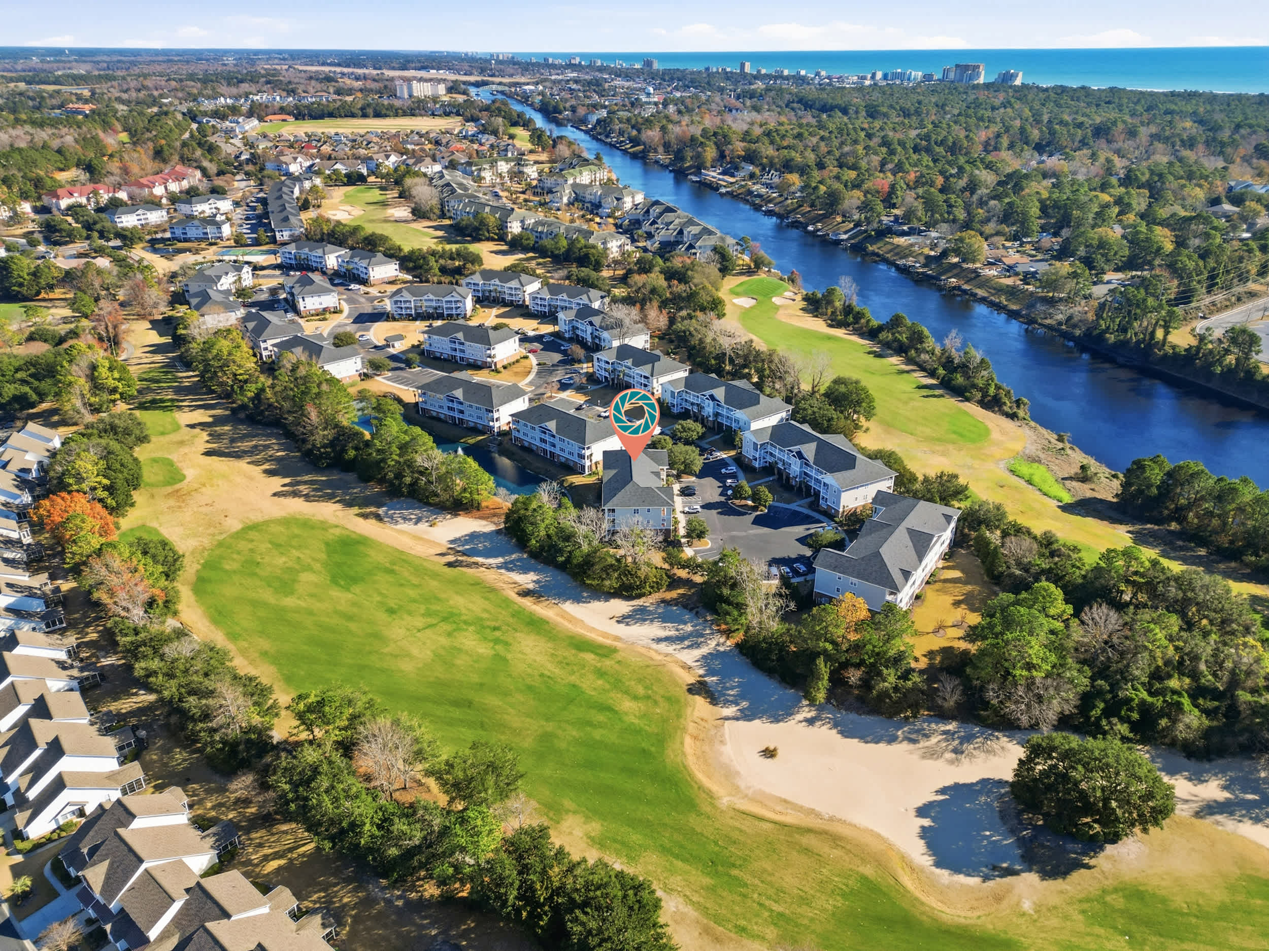 Lakeside at Top Resort w Giant Pool Oasis and Golf