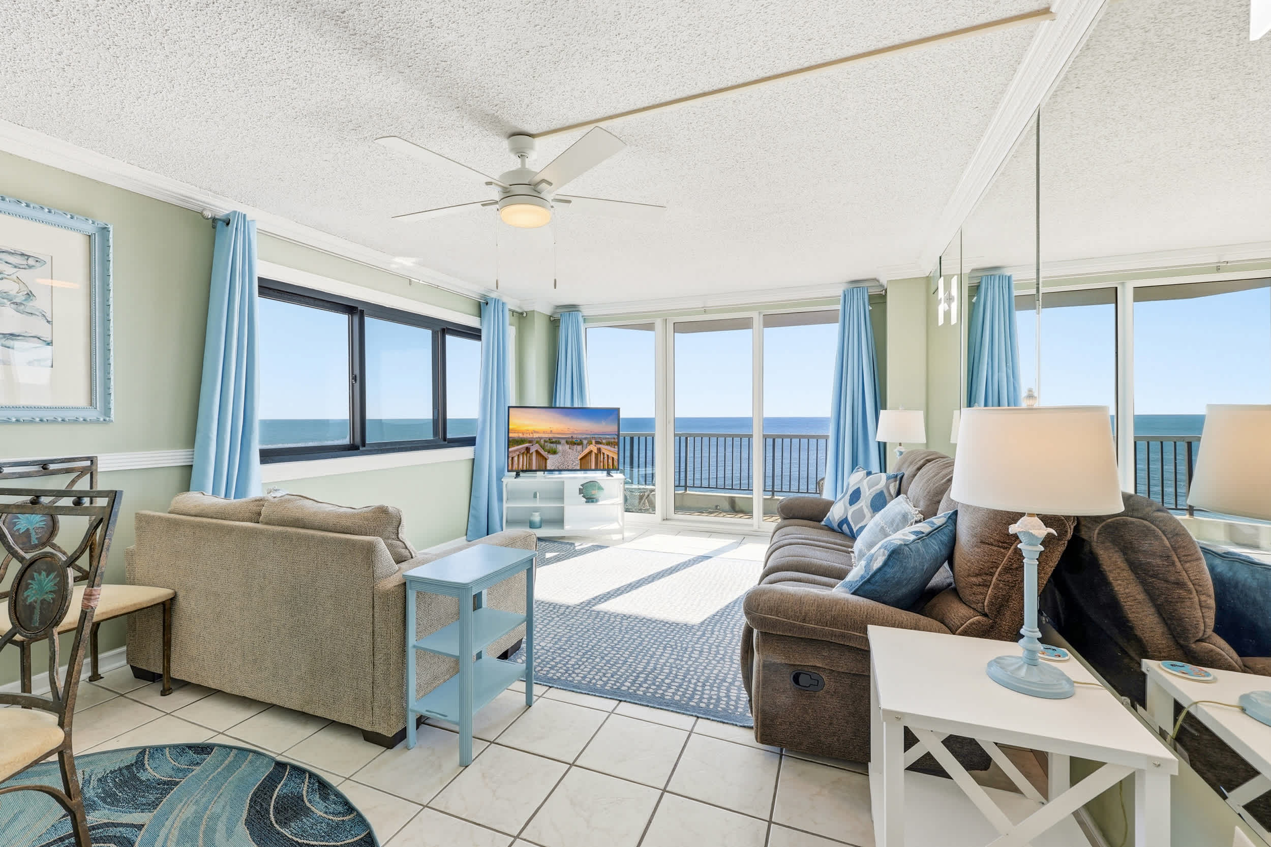 Salt N Sky Oceanfront w Reclining Sofa