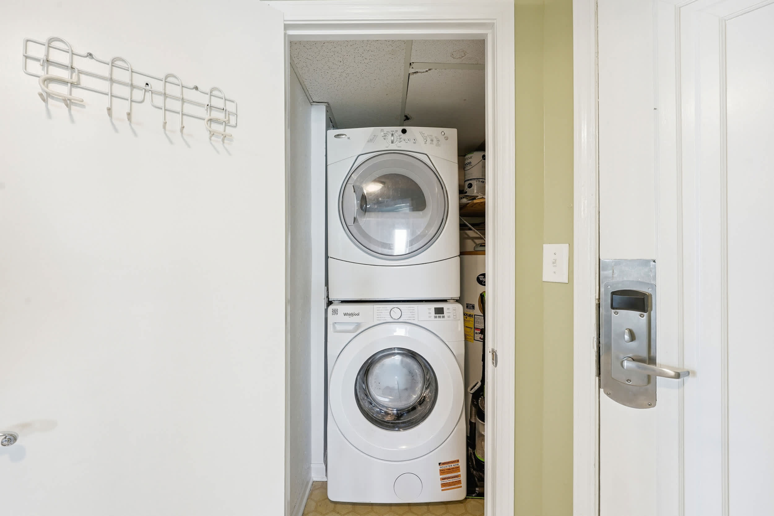 Salt N Sky Oceanfront w Reclining Sofa