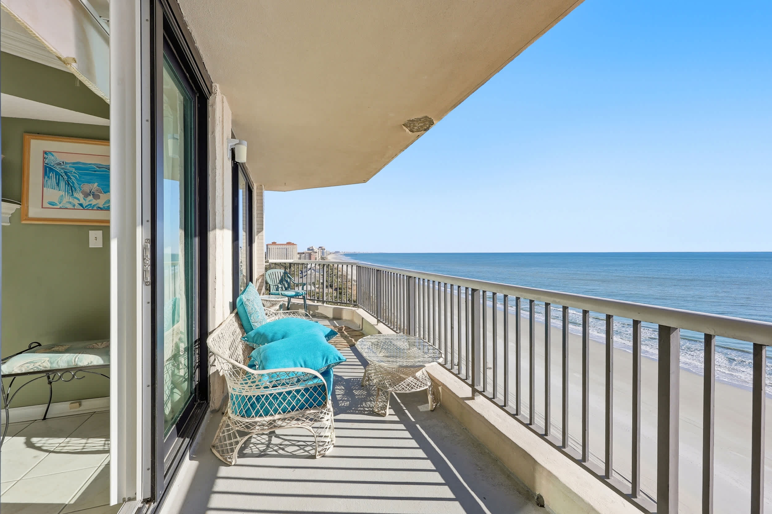 Salt N Sky Oceanfront w Reclining Sofa