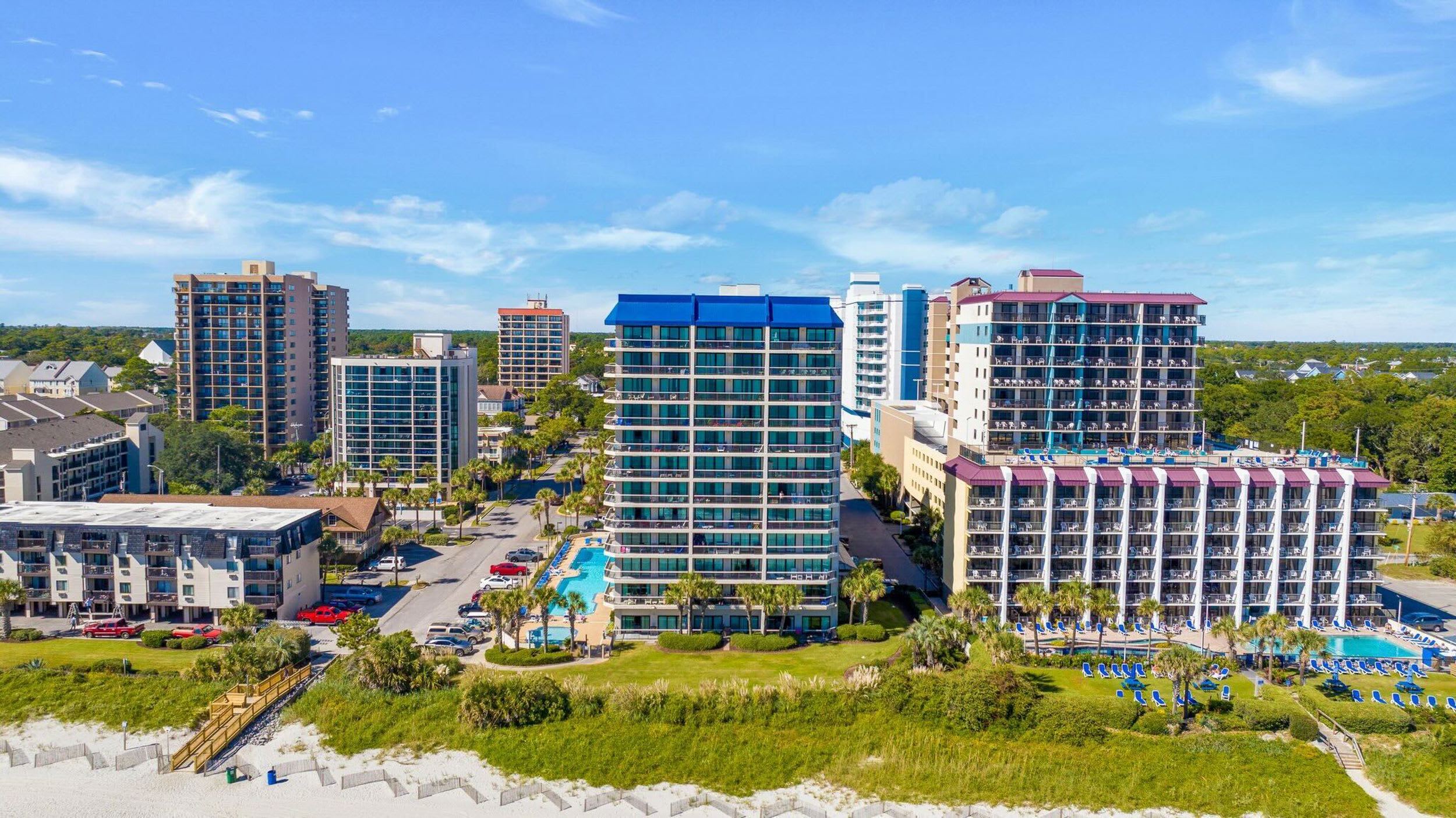 Salt N Sky Oceanfront w Reclining Sofa