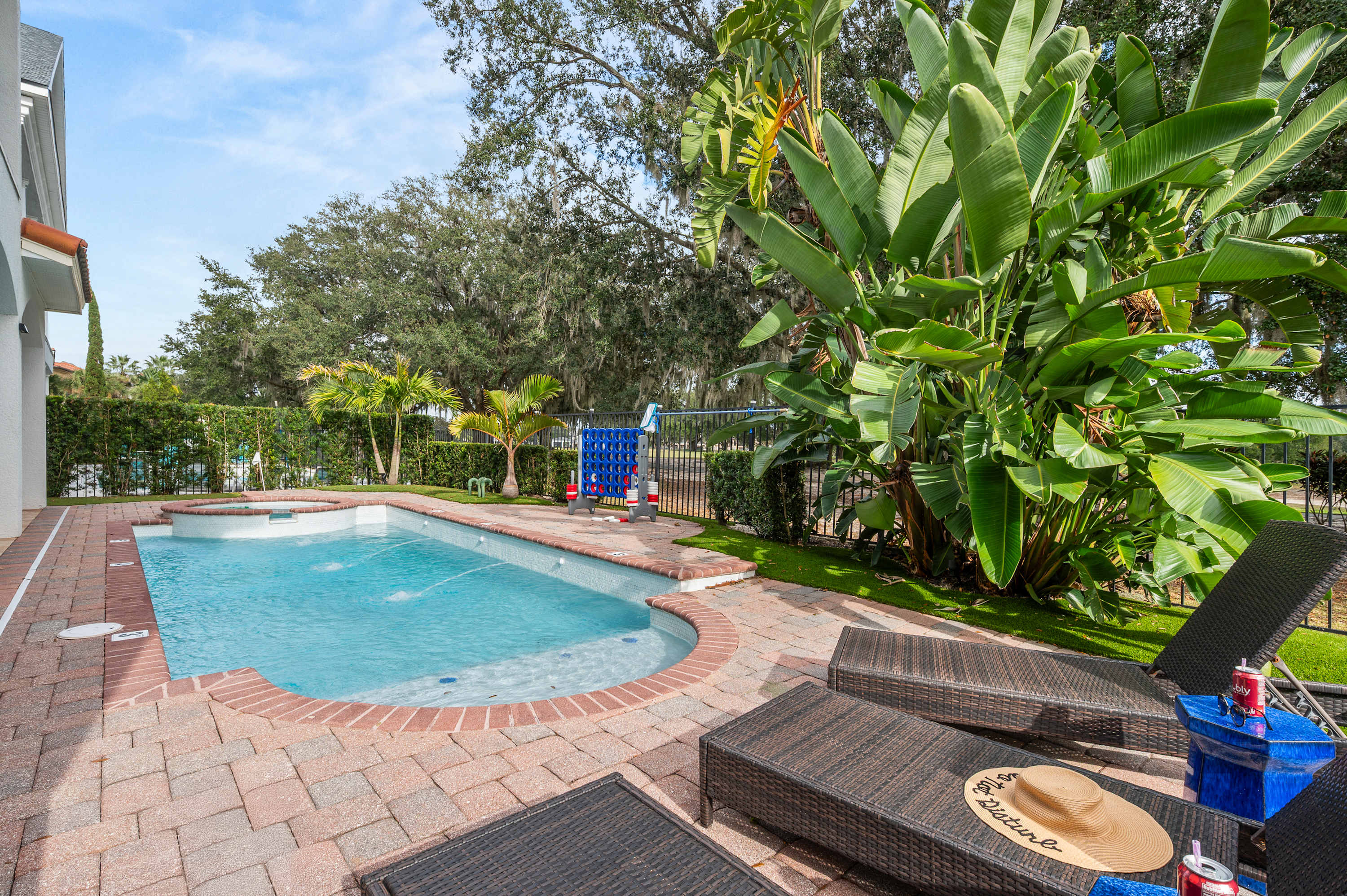 Reunion villa w/ pool & cinema room