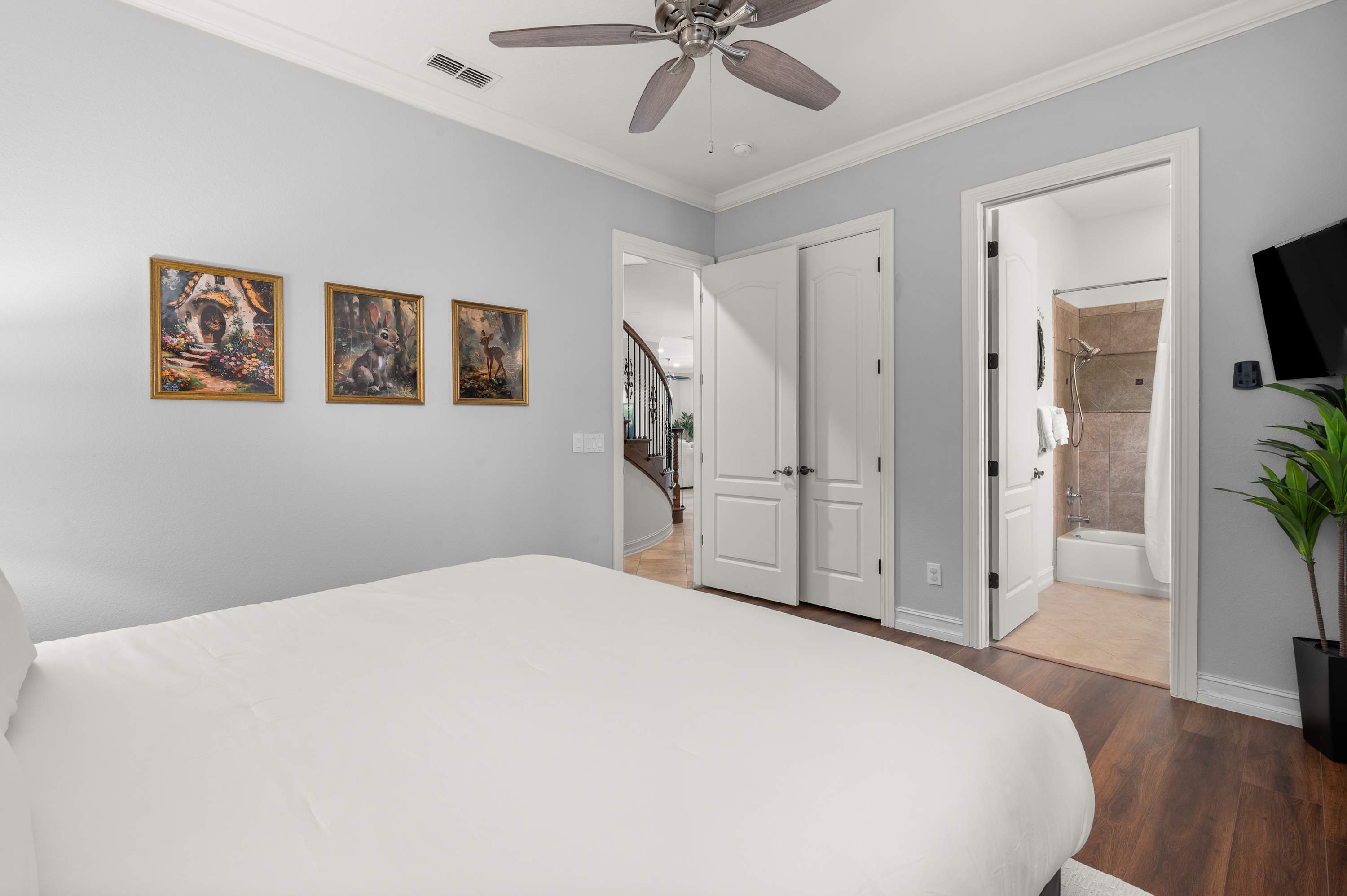 Reunion villa w/ pool & cinema room