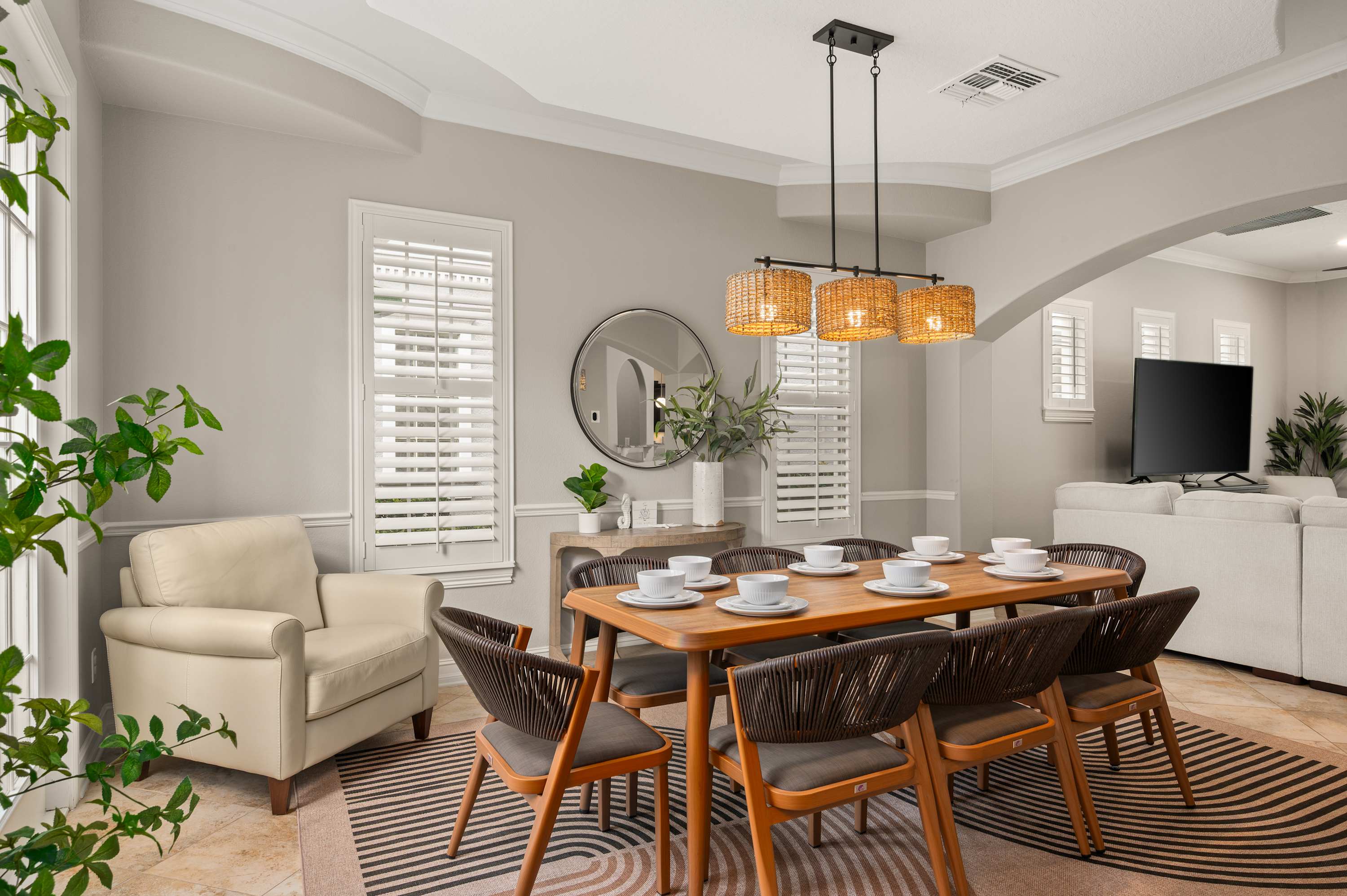 Reunion villa w/ pool & cinema room